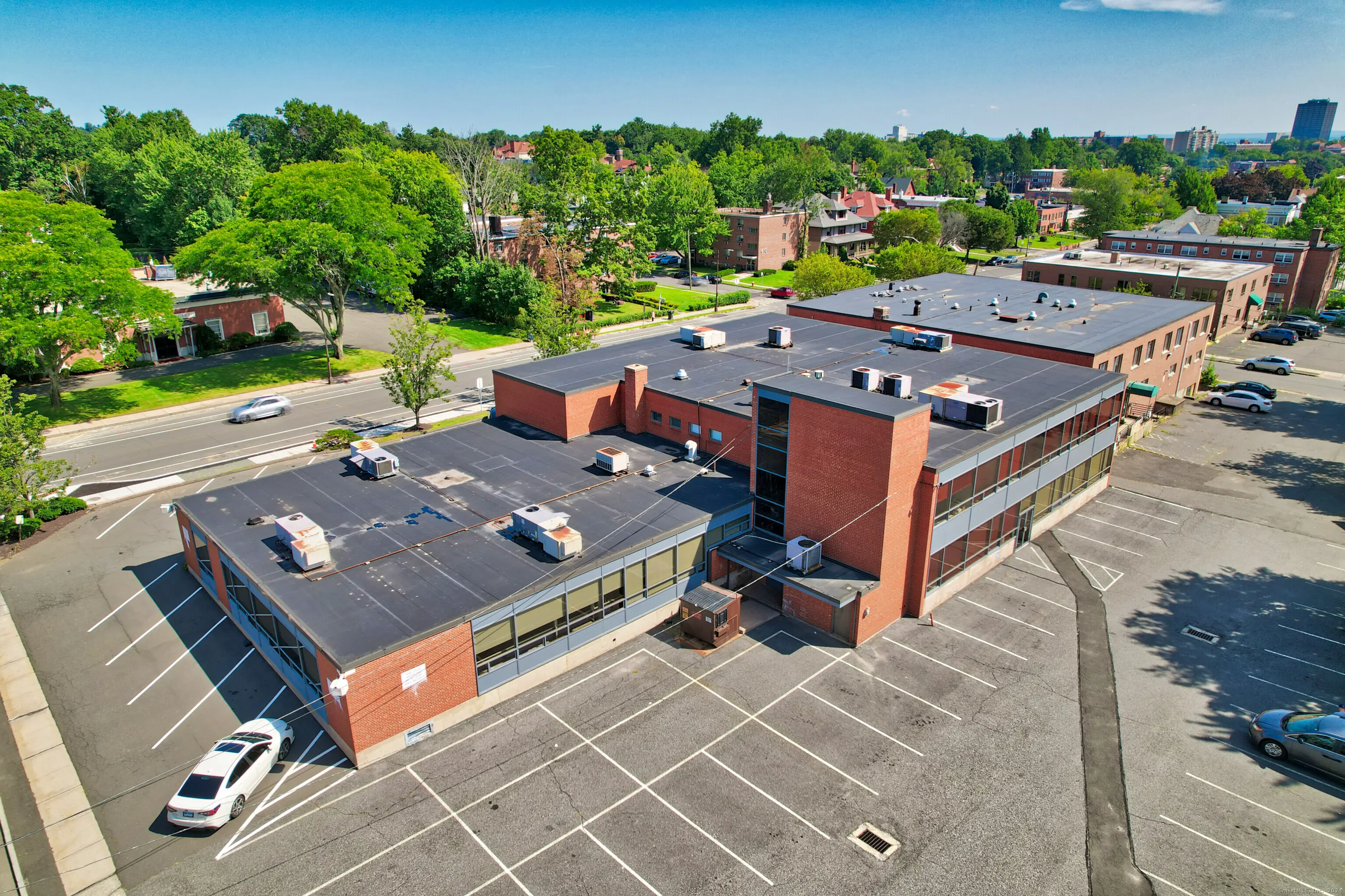 631 Farmington Avenue, Hartford