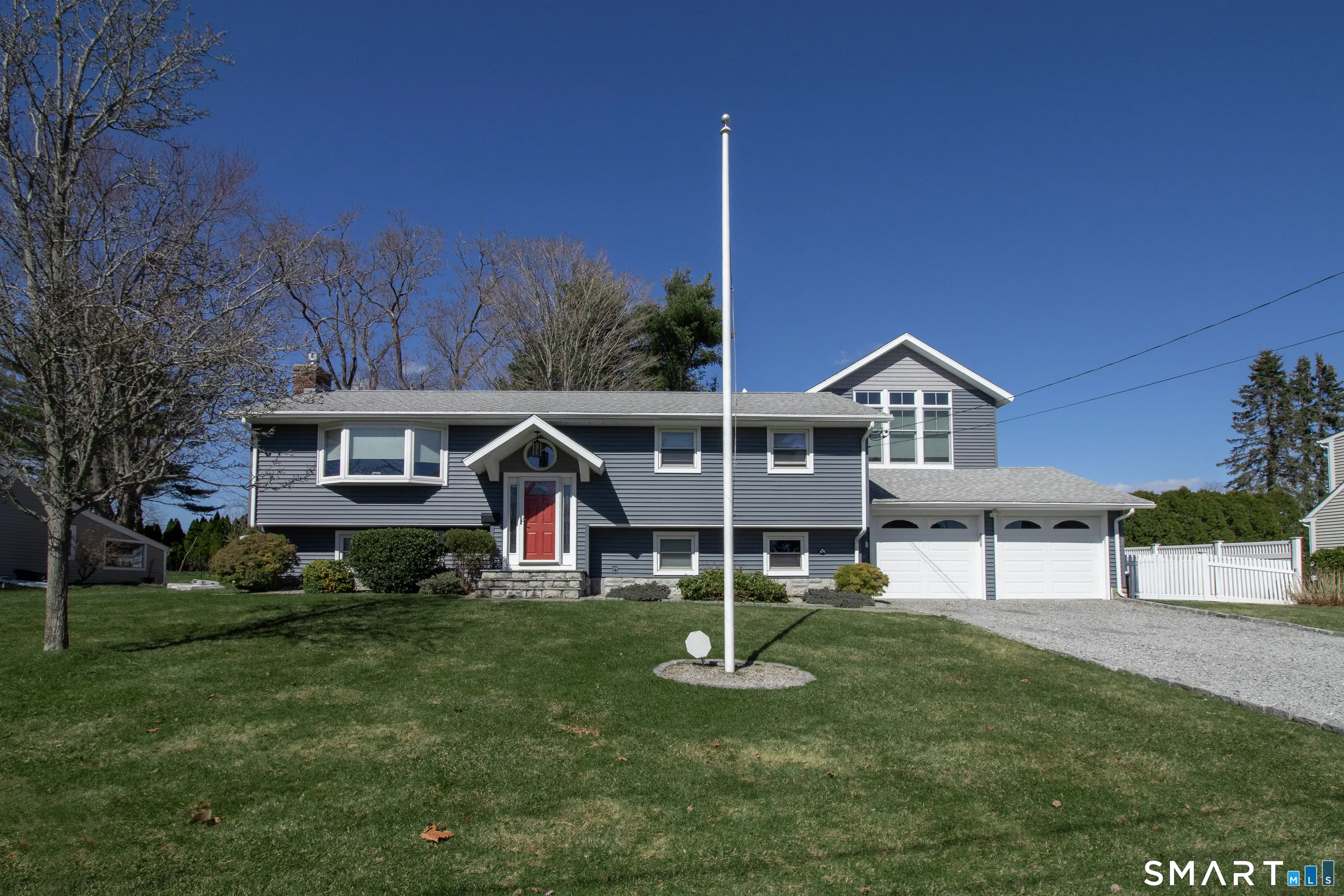 24 Indian Drive, Clinton