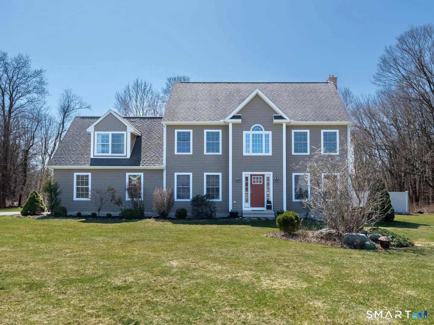 82 Lawrence Drive, Lebanon