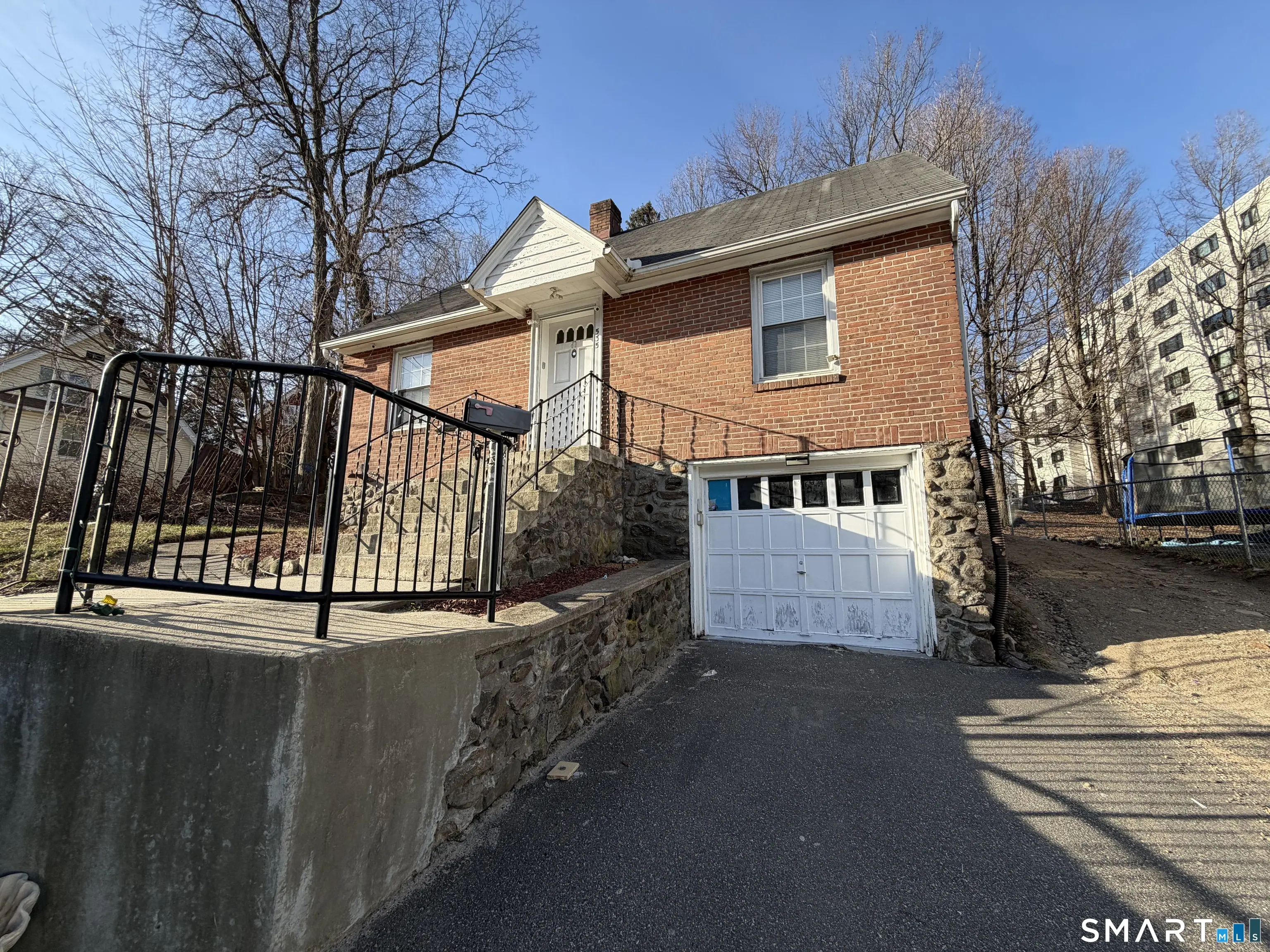 535 Chase Avenue, Waterbury