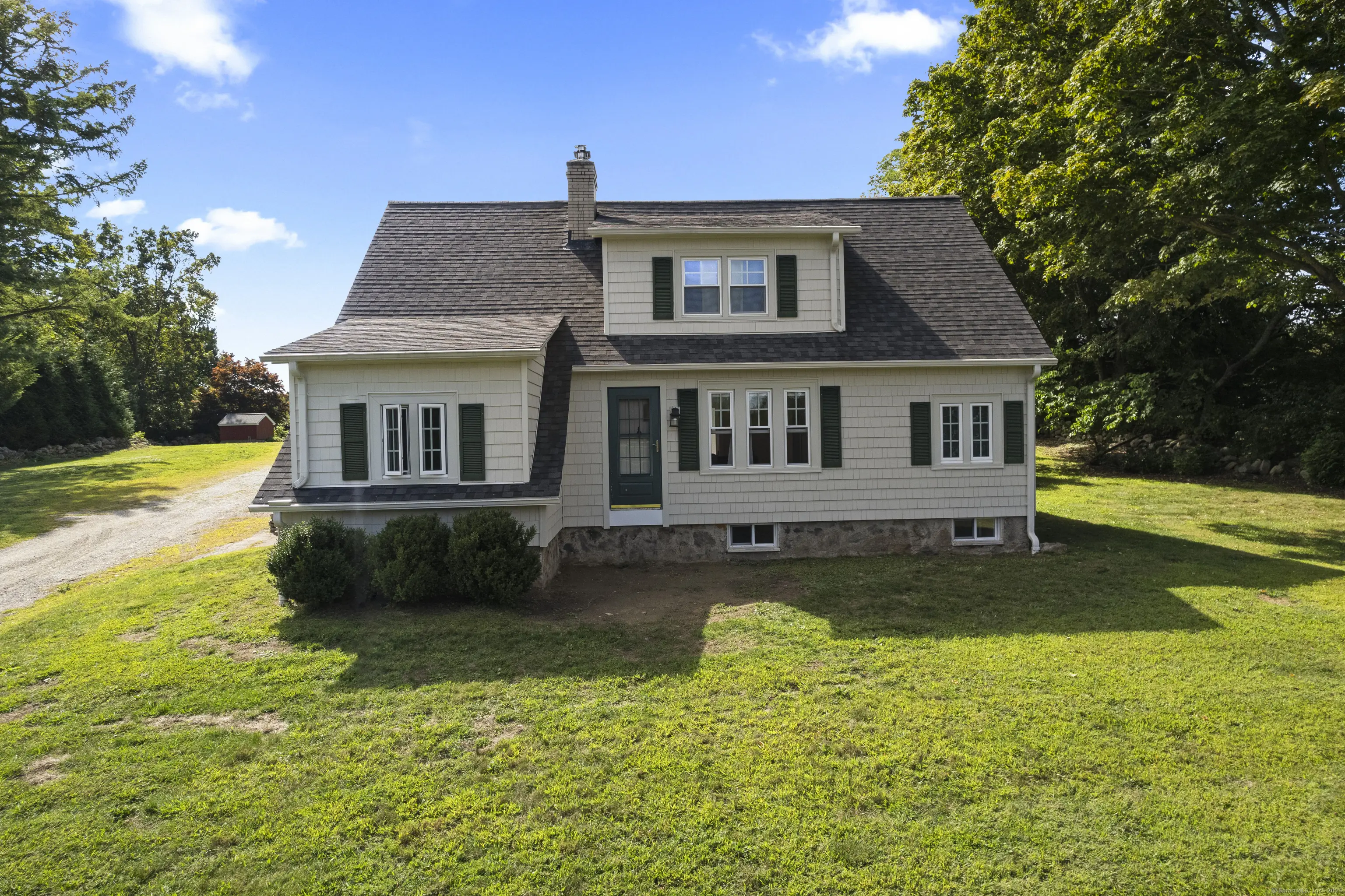 587 Taugwonk Road, Stonington