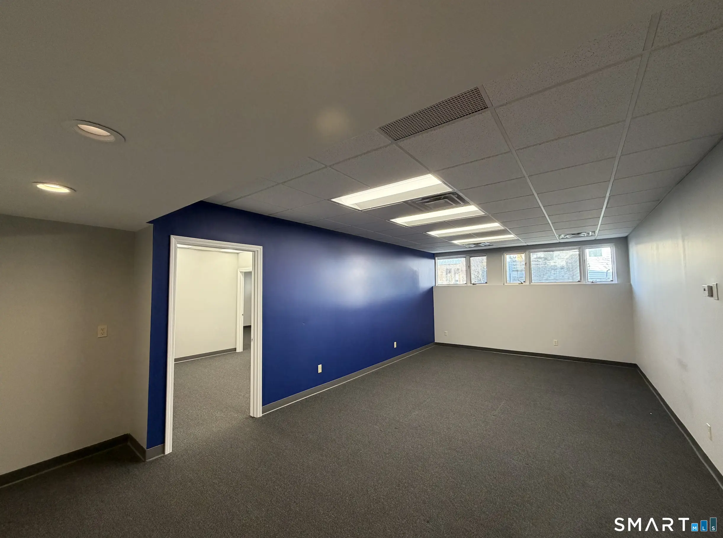 27 Meriden Avenue 1a, Southington