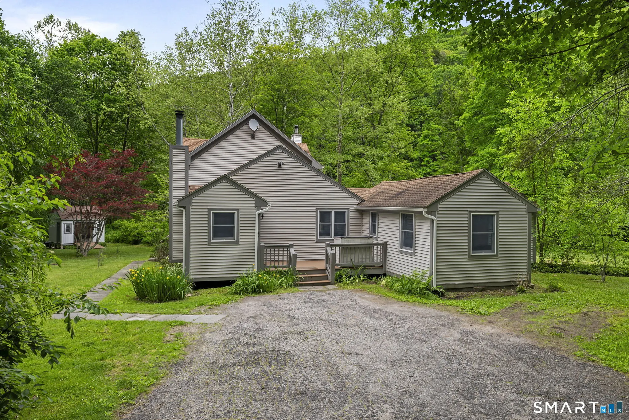 129 Gaylord Road, New Milford