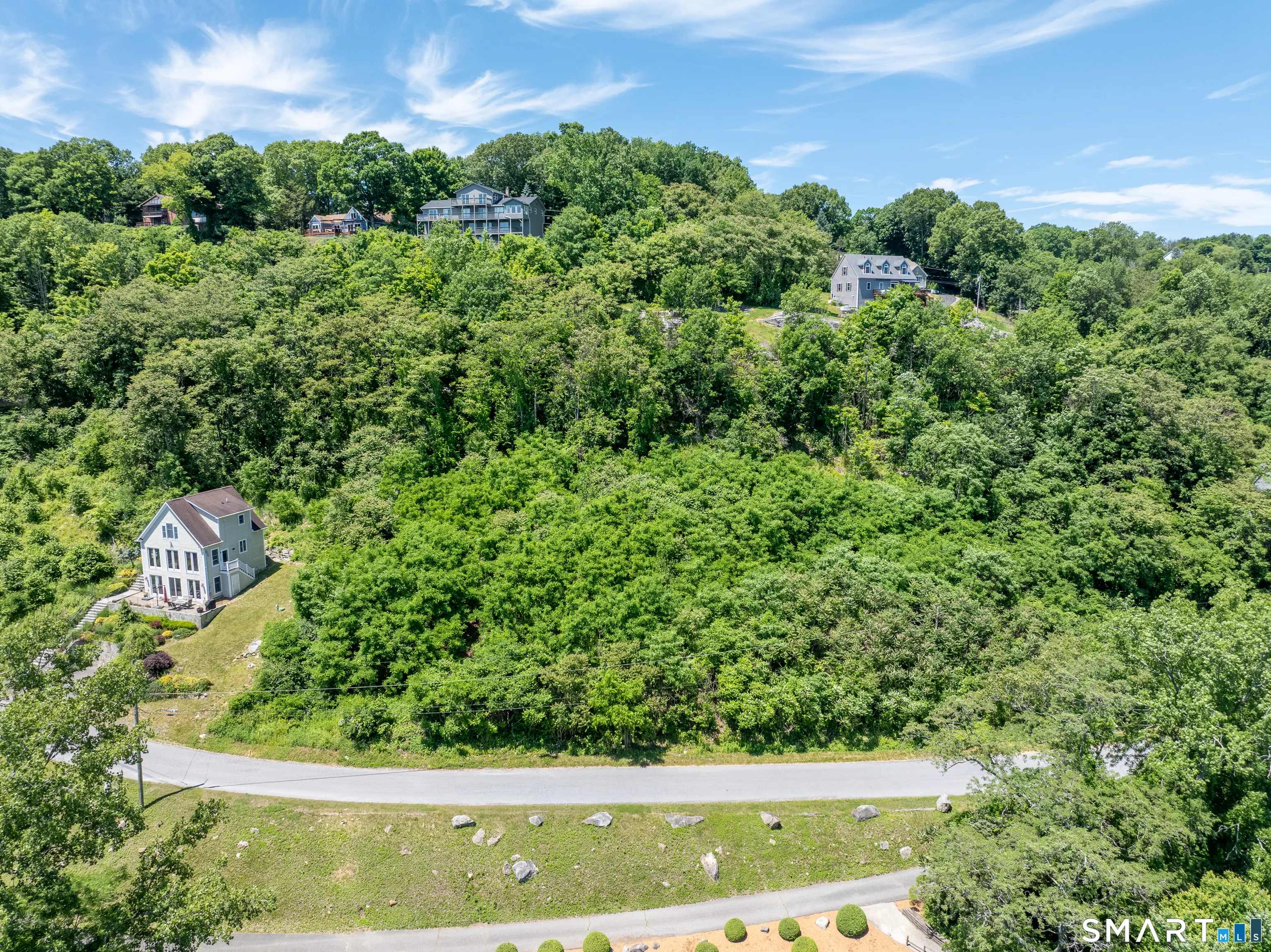 21 Candlewood Shore, New Milford
