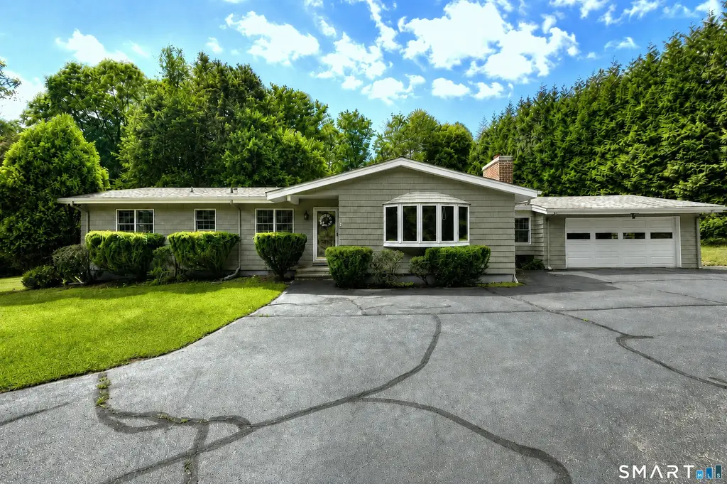 430 Sheldon Court, Orange