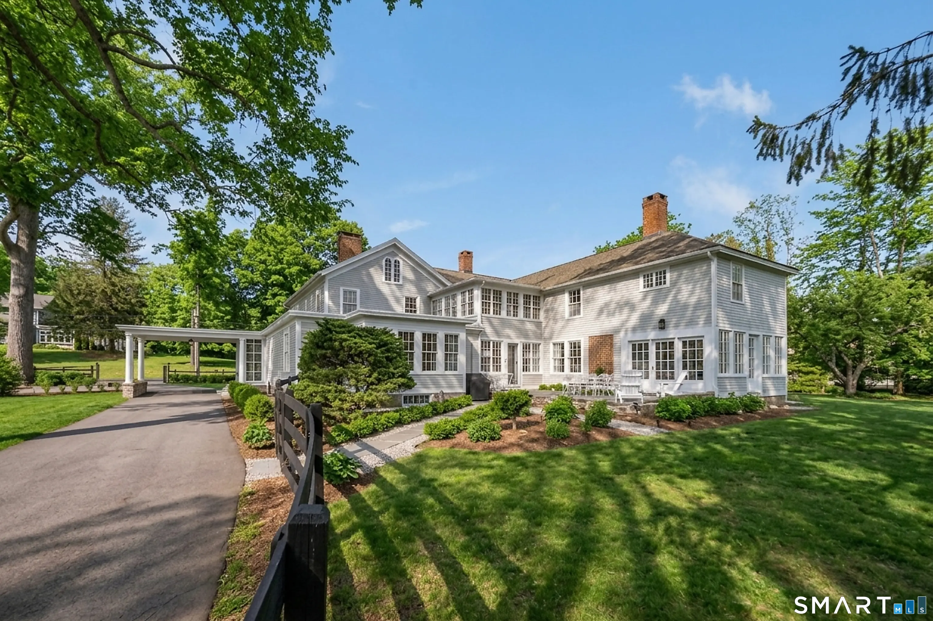 88 Main Street, Essex