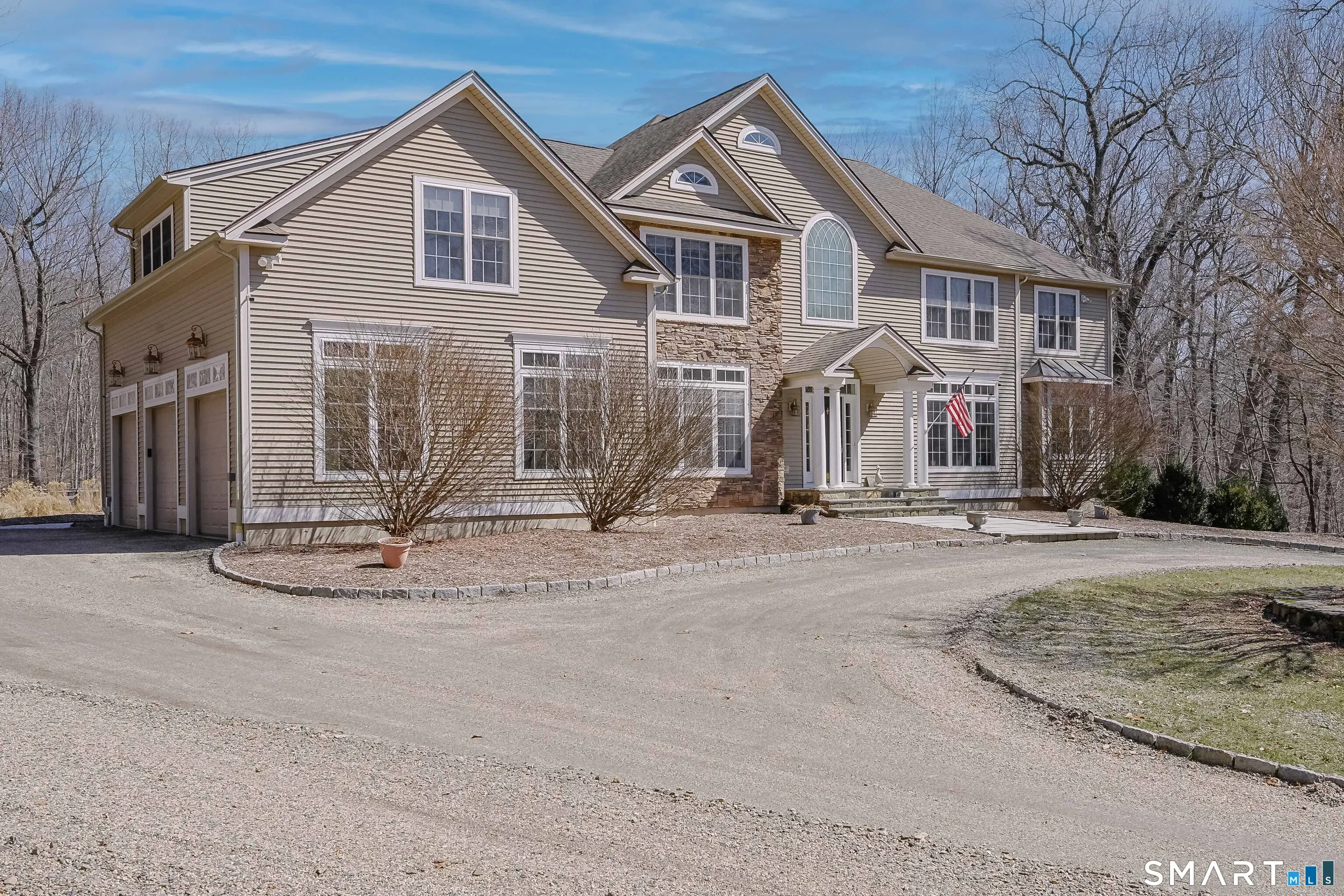 380 Southbury Road, Roxbury