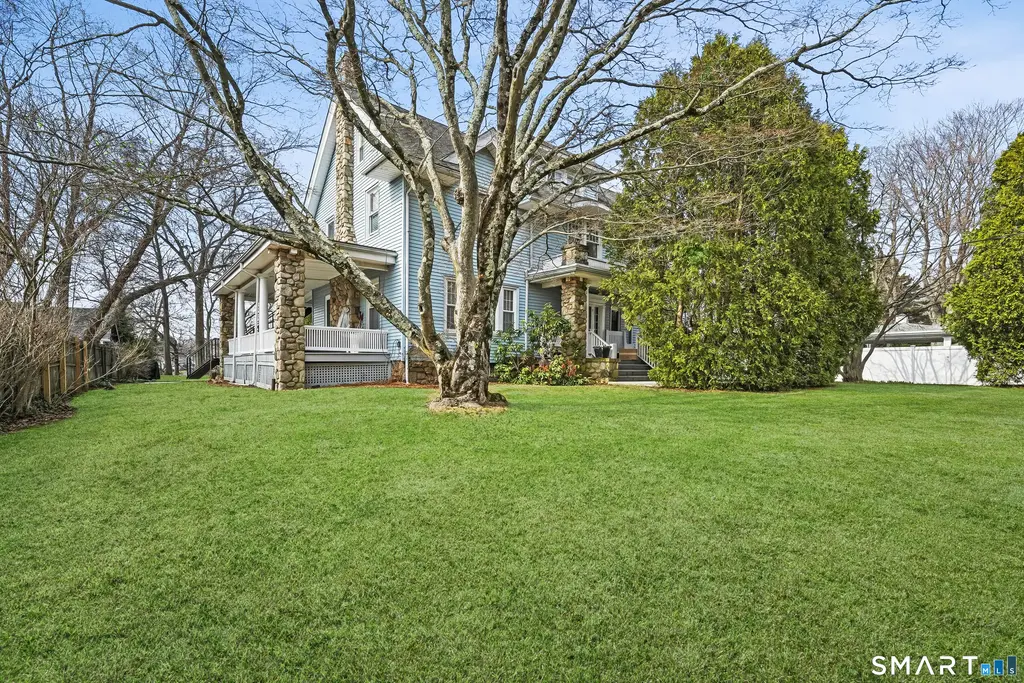 2646 Boston Post Road, Darien