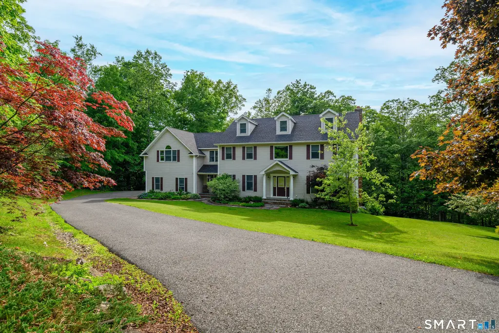 17 Weldon Woods Road, New Fairfield