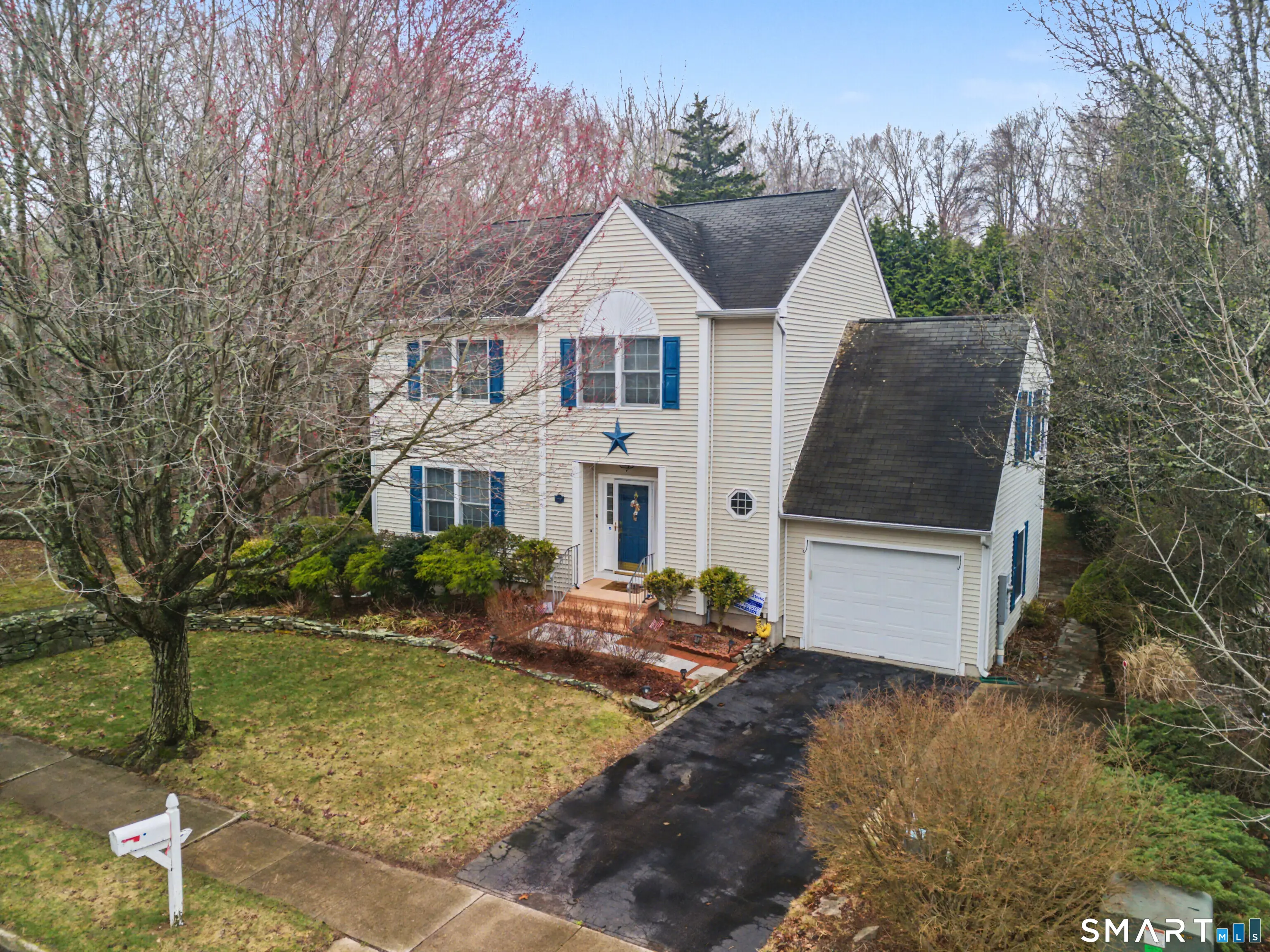 75 Heather Glen Lane, Groton