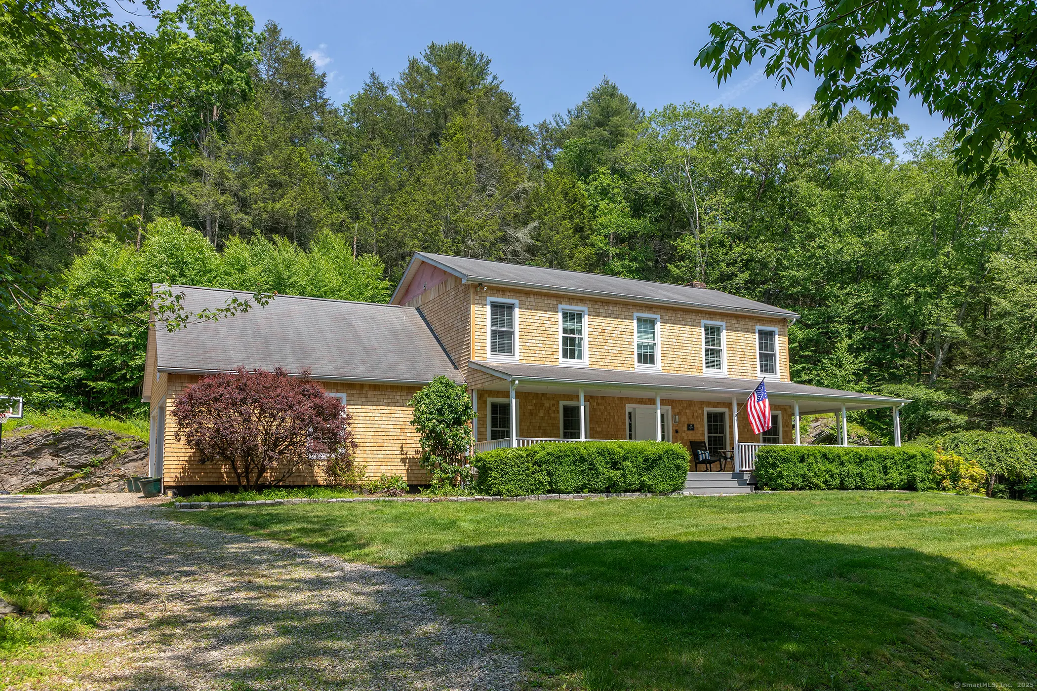 18 Tunnel Road, Roxbury