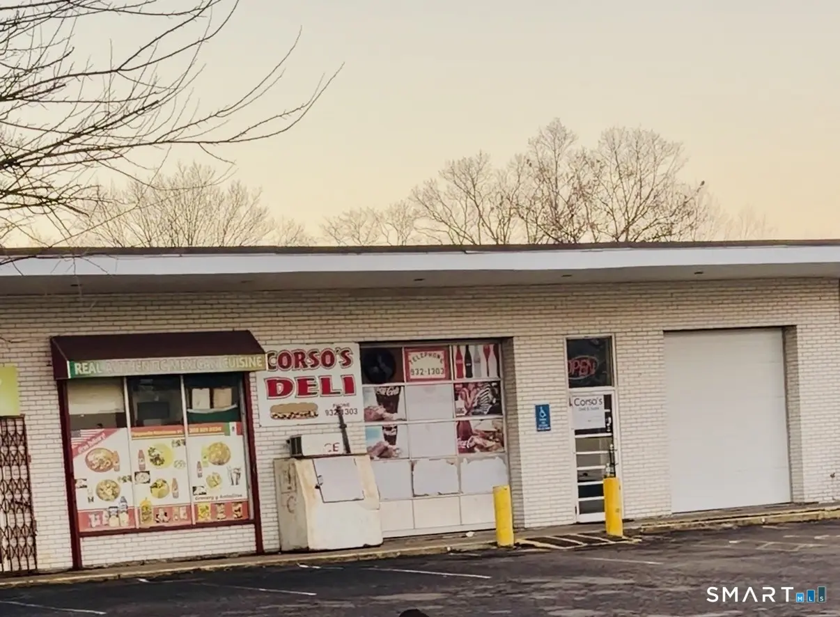 702 Boston Post Road, West Haven