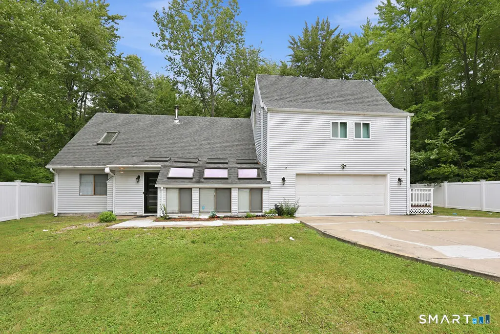 85 South Road, Farmington