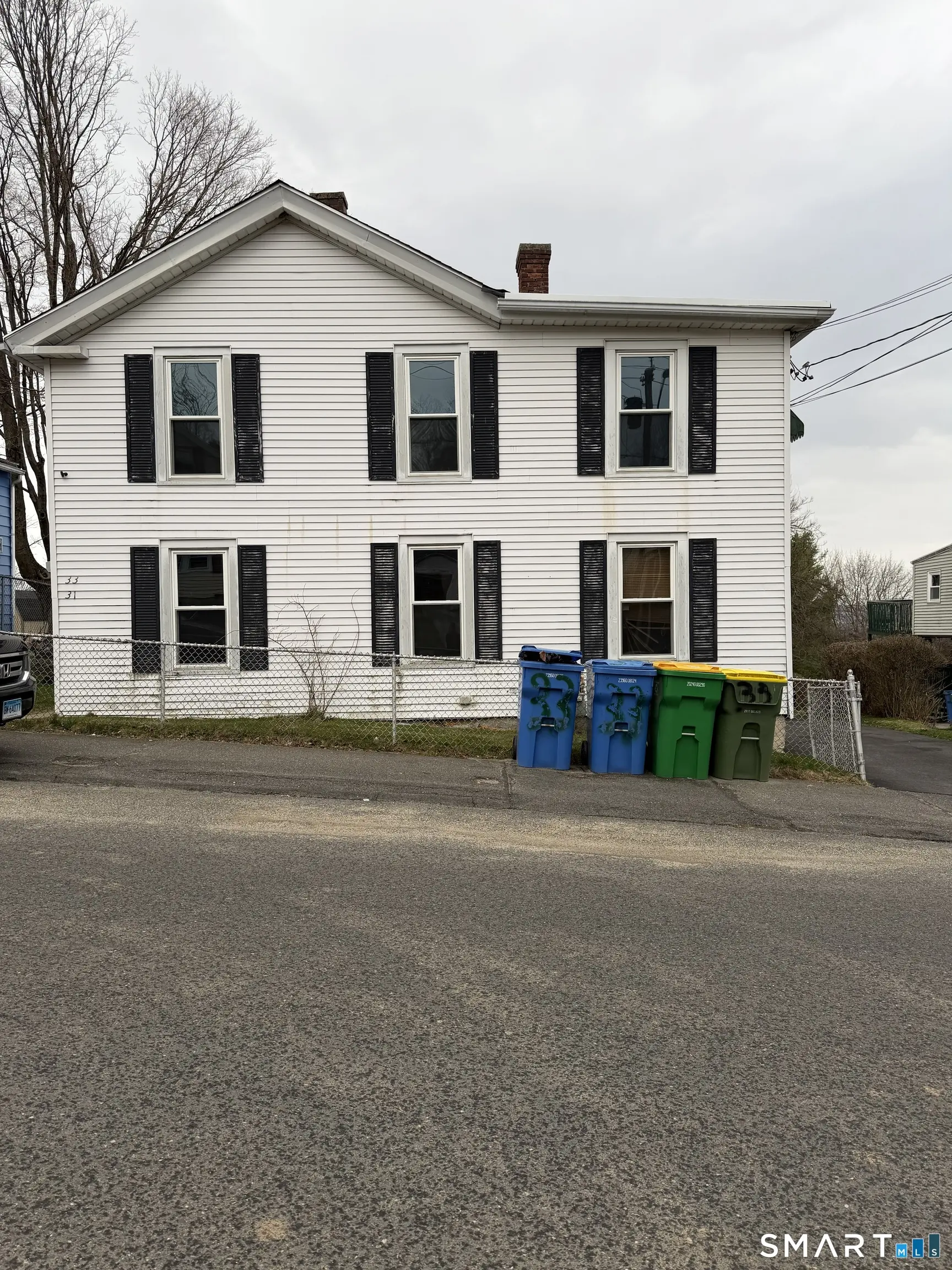 33 Pilgrim Avenue, Waterbury