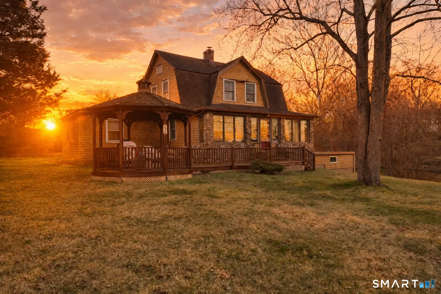 241 Niantic River Road, Waterford