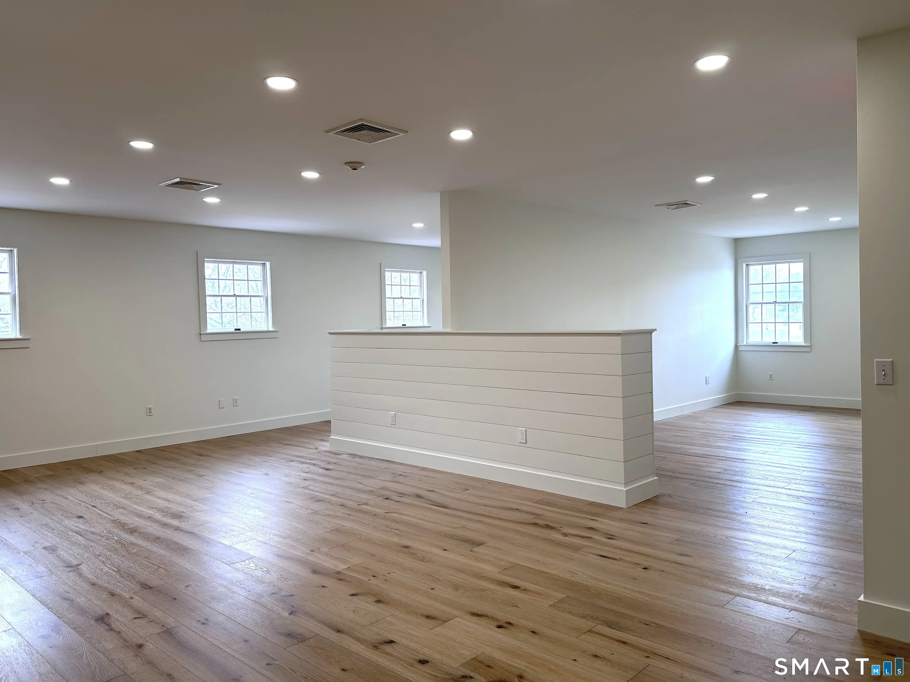 158 South Broad Street 3b, Stonington