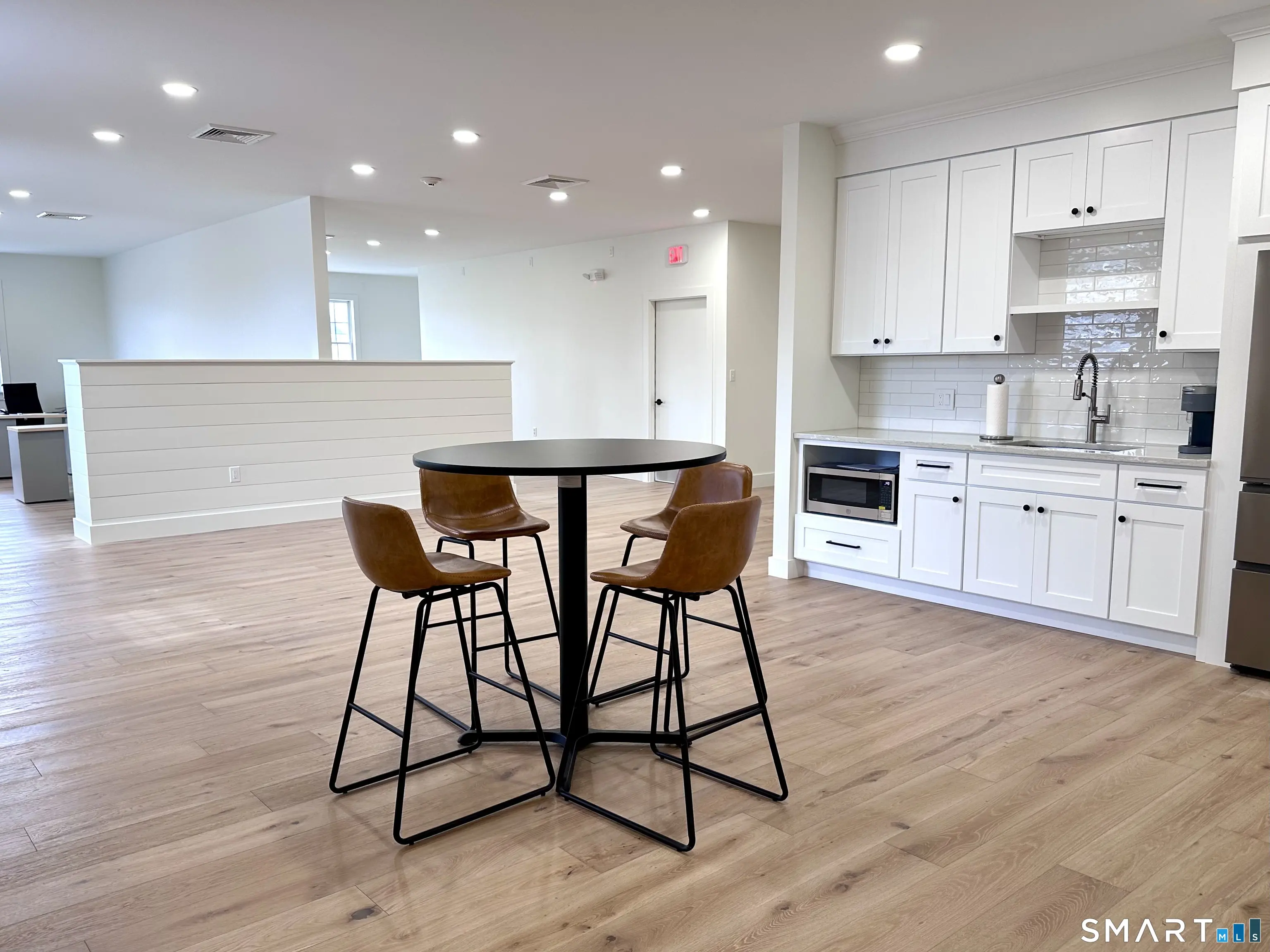 158 South Broad Street 3b, Stonington