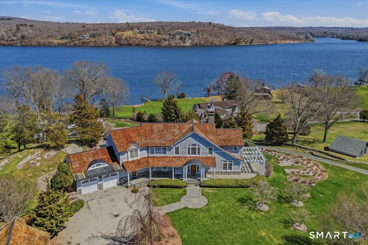 175 River Road, Essex
