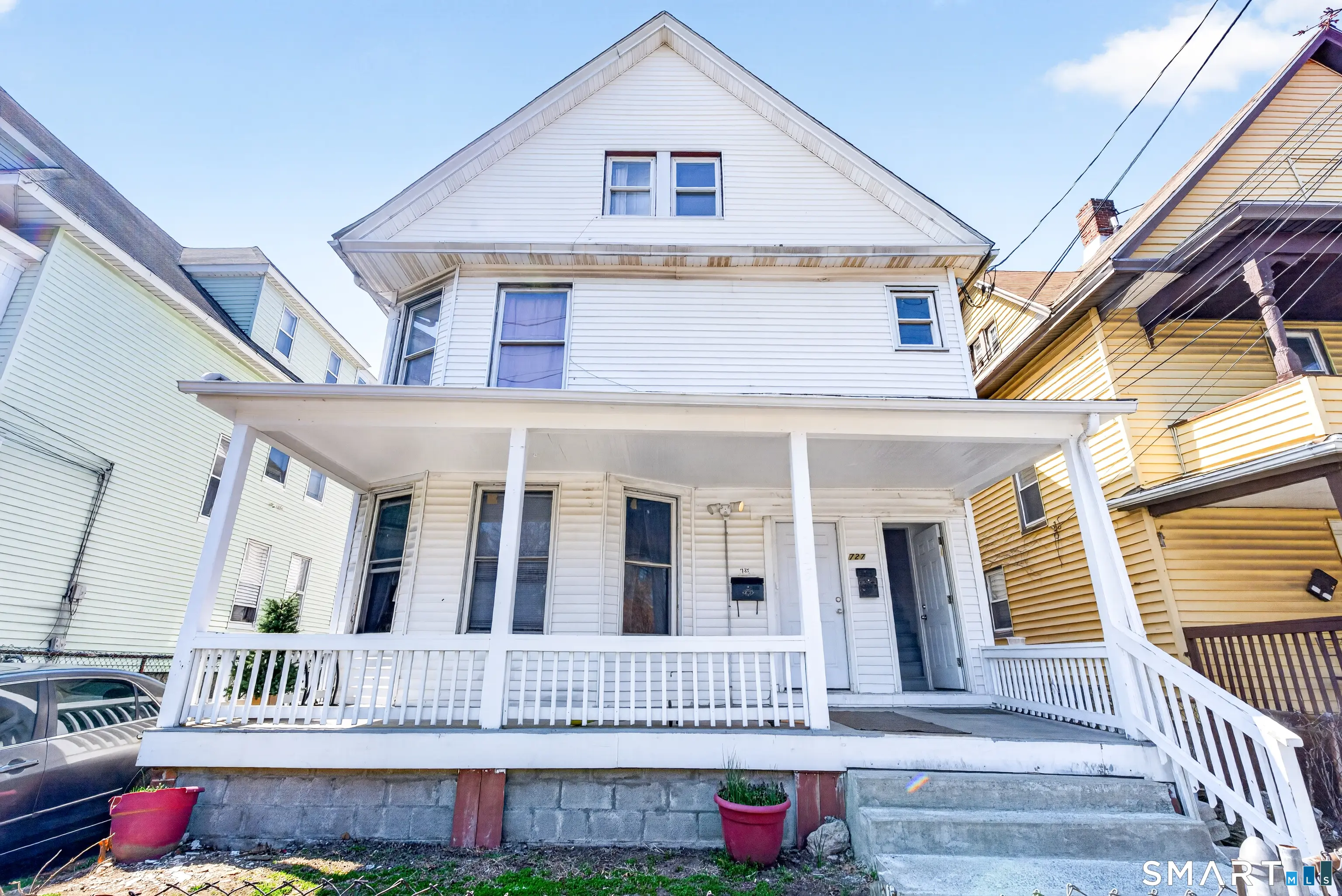 727 Iranistan Avenue, Bridgeport