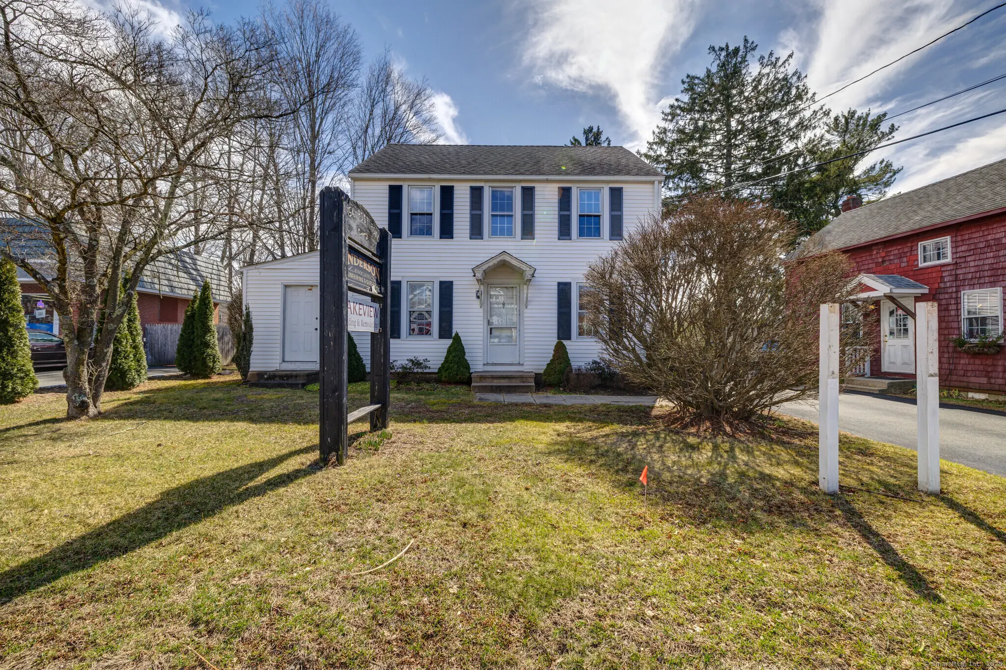 1054 Boston Post Road, Guilford