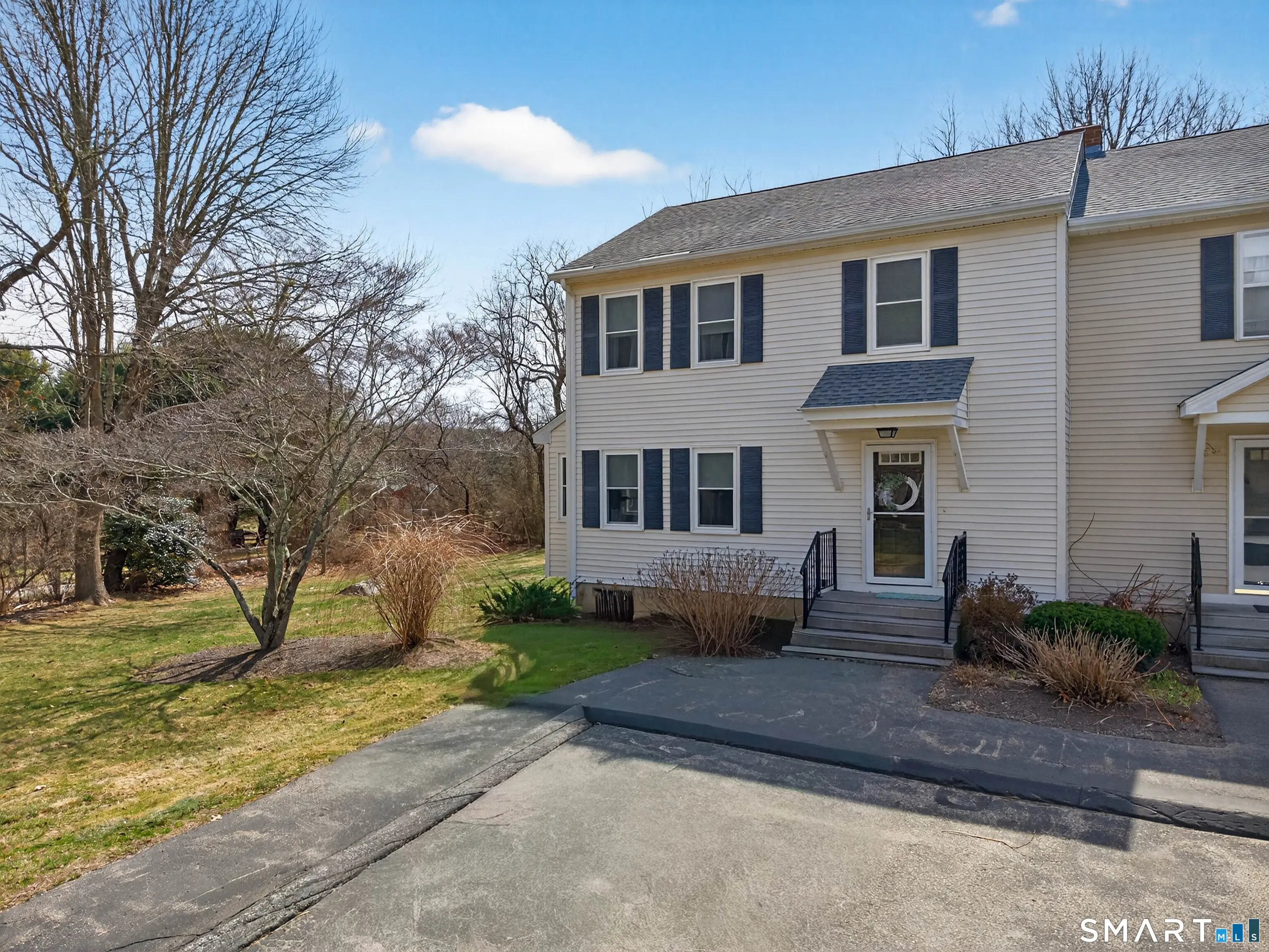 10 Castle Meadow Drive 10, Stonington