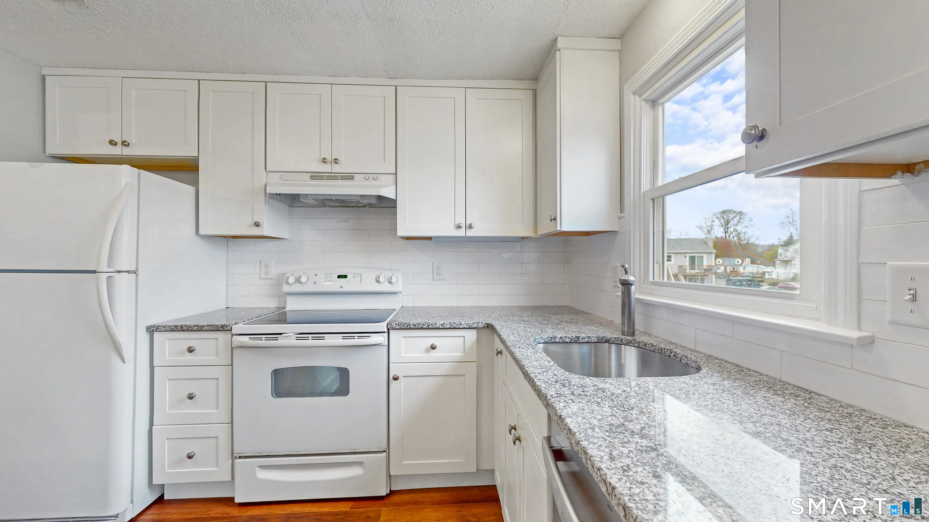 115 Carriage Path South 115, Milford