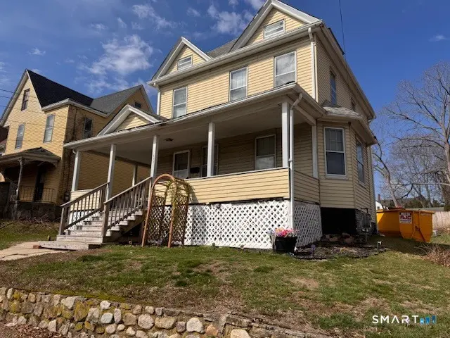 227 Montauk Avenue, New London