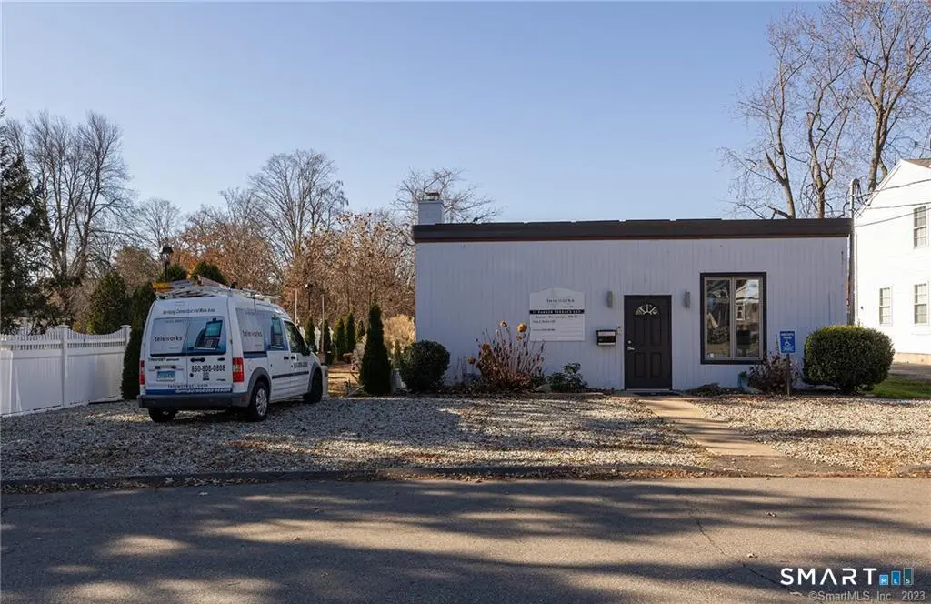 17 Parker Ter Extension, Glastonbury