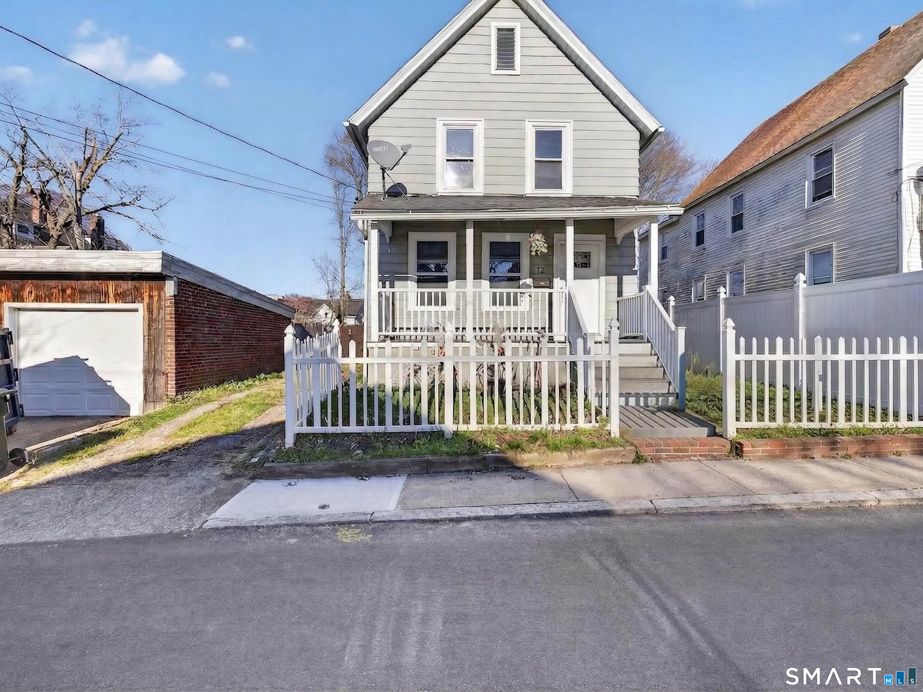 12 Clover Court, New London