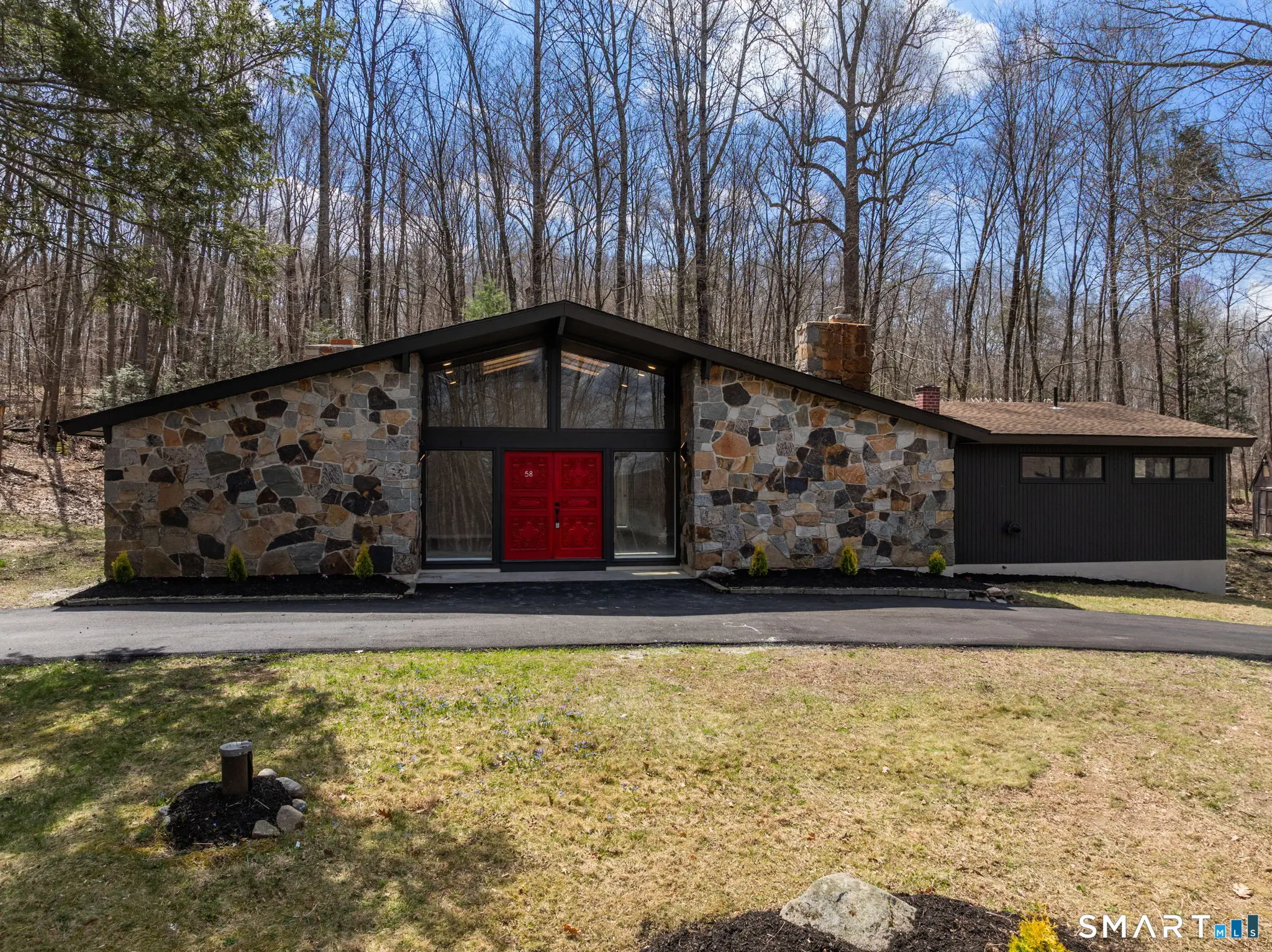 58 Bush Hill Road, Lebanon