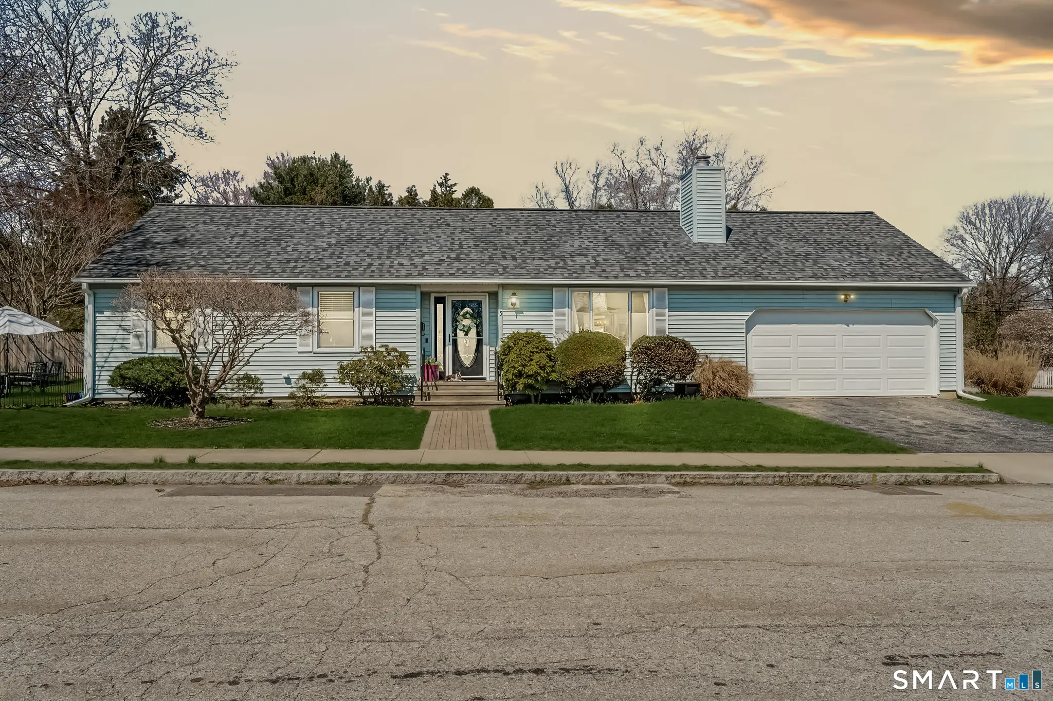 5 Penny Lane, New London