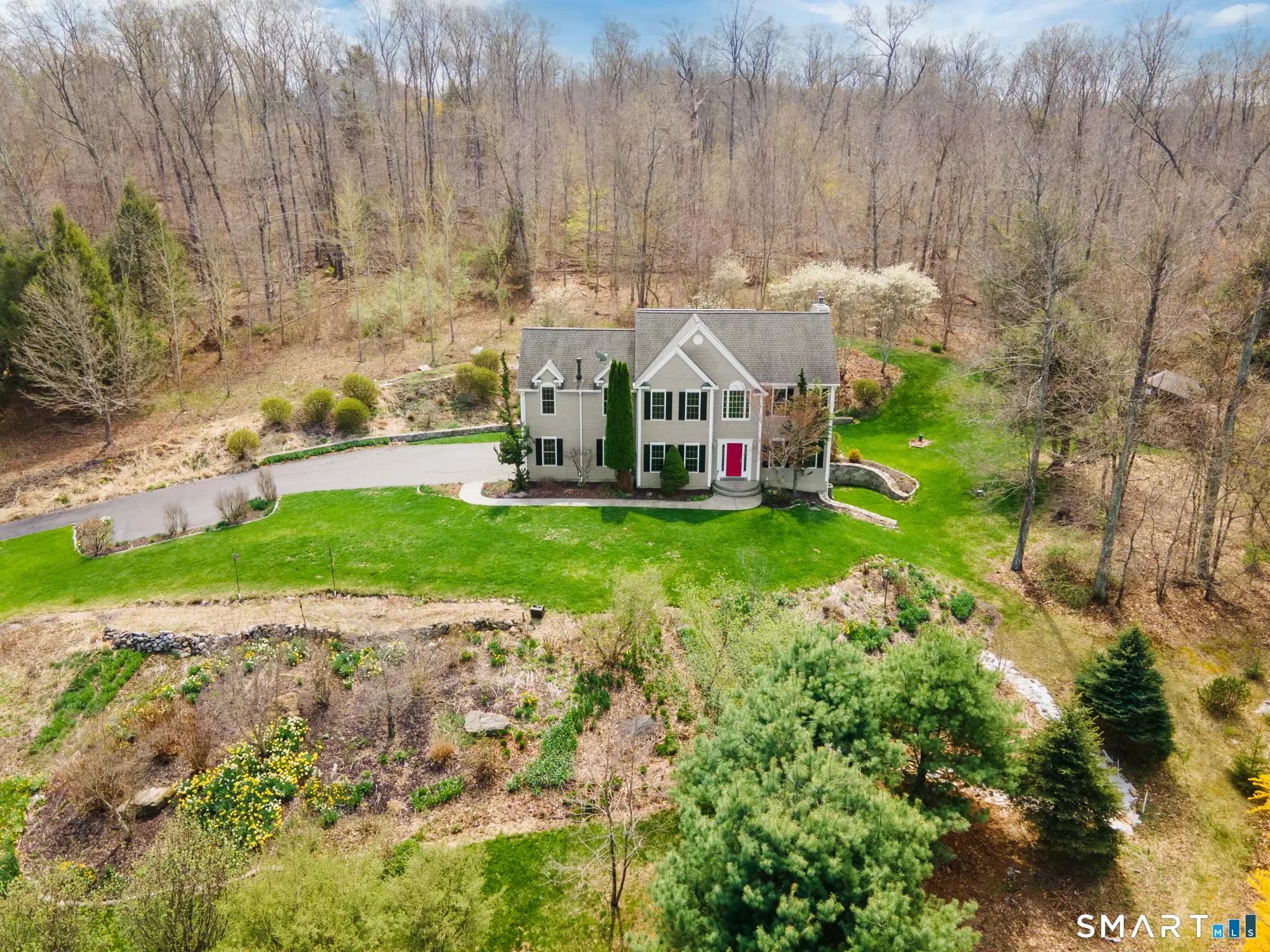 83 Valley Stream Lane, Southbury