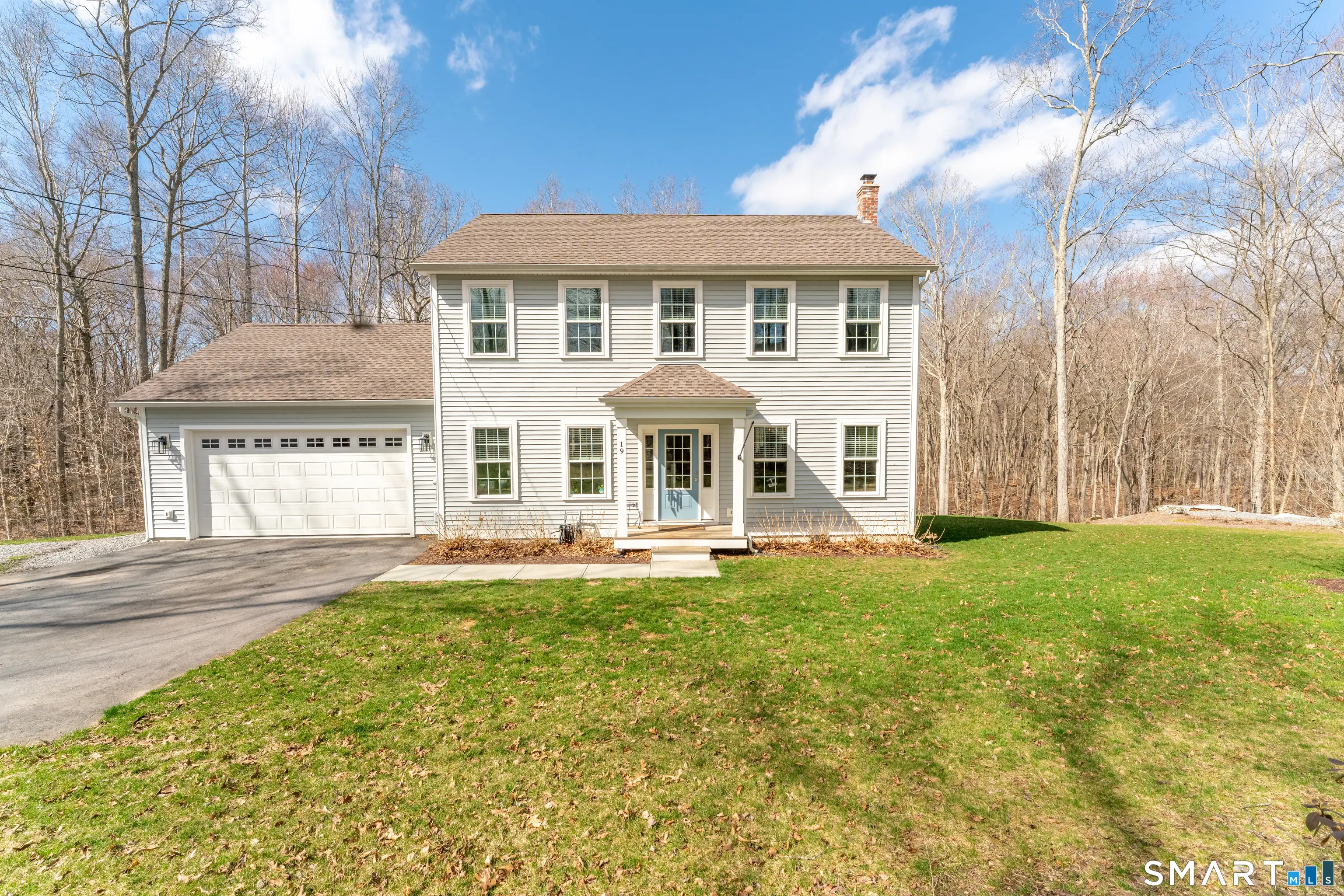 19 Chidley Way, Ledyard