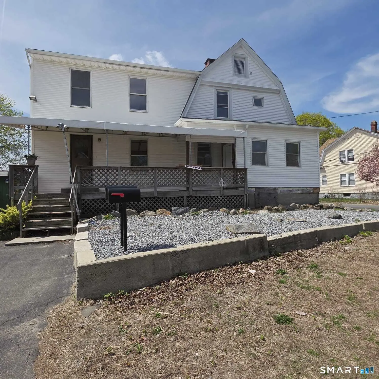 124 Geddes Terrace Left, Waterbury
