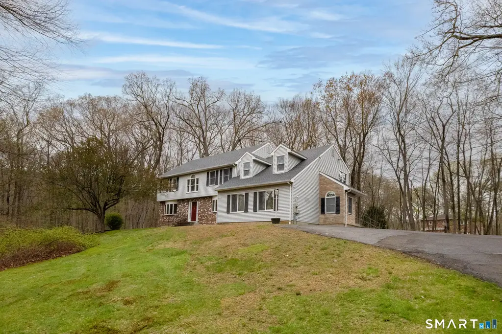 90 Fenn Road, Middlebury