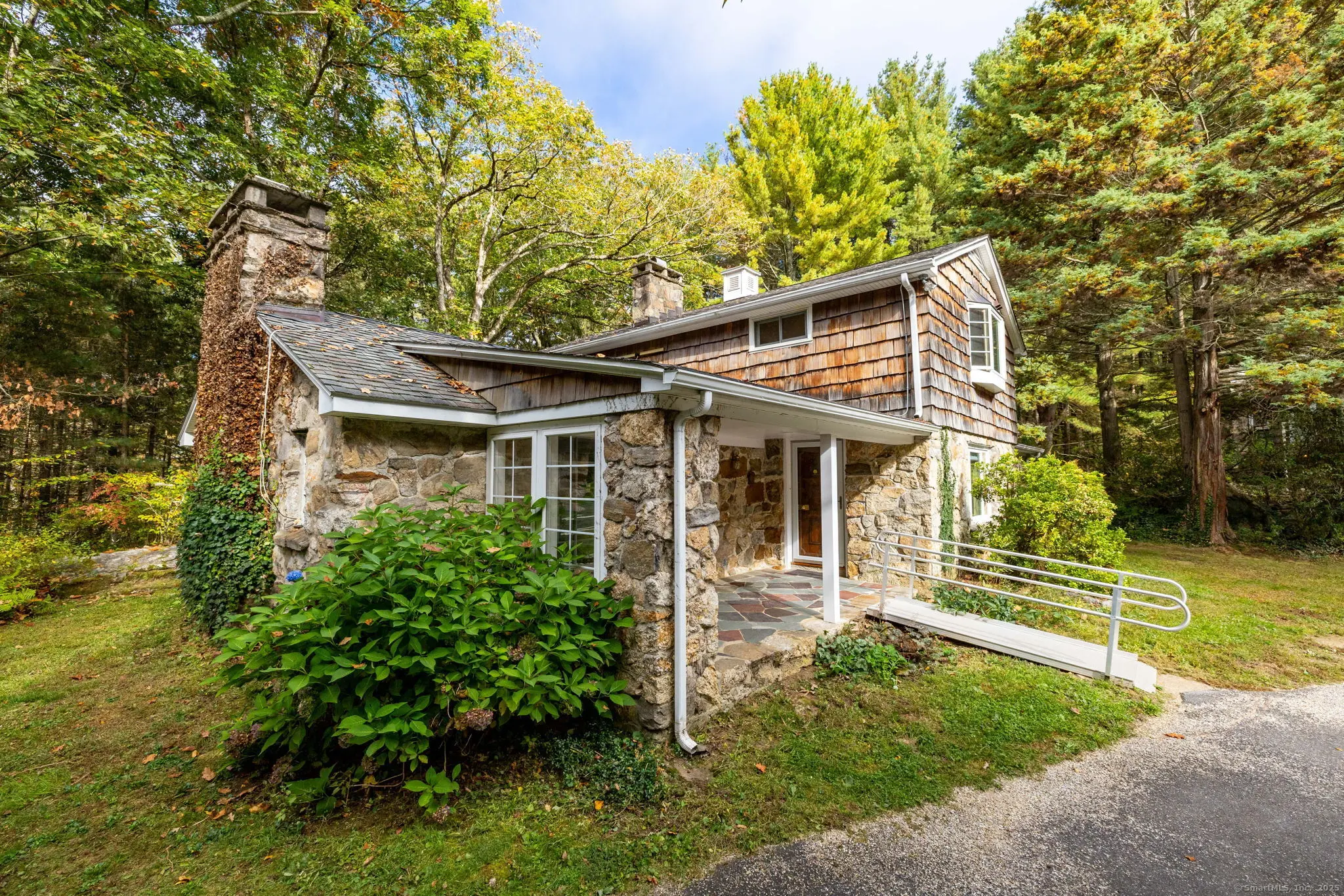418 Plymouth Road, Harwinton