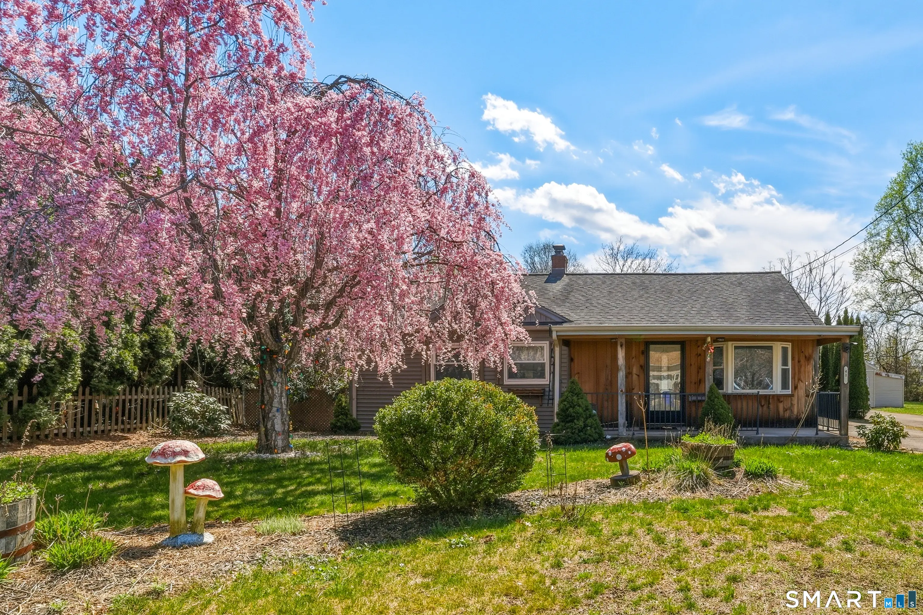 415 Brewer Street, East Hartford