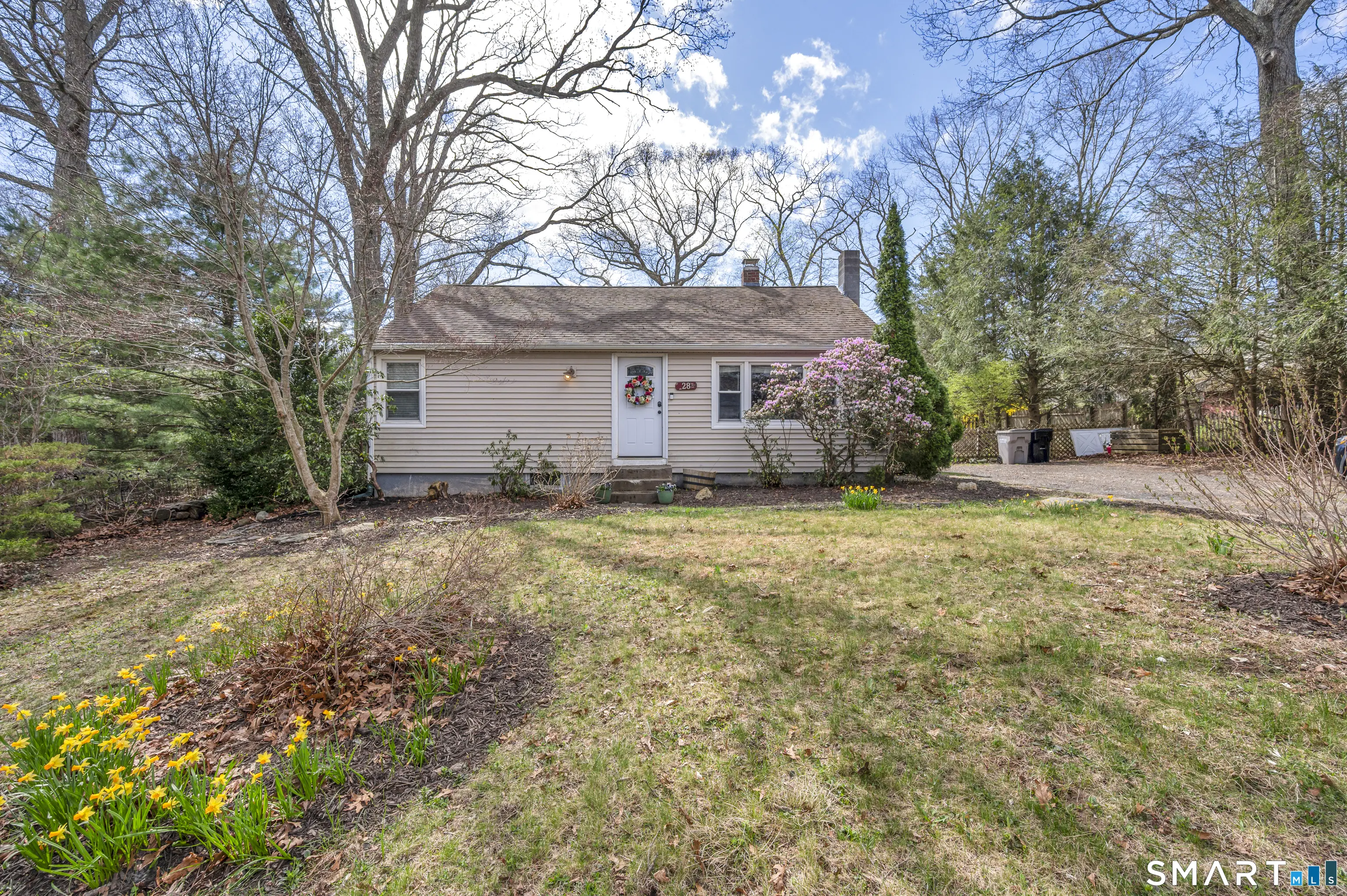28 Rocky Ledge Drive, Clinton