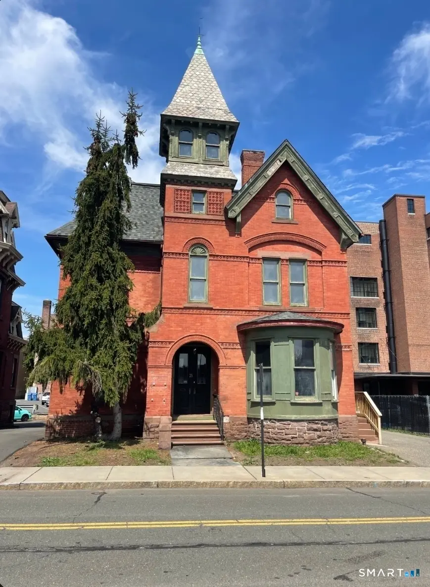 25 Court Street, New Britain