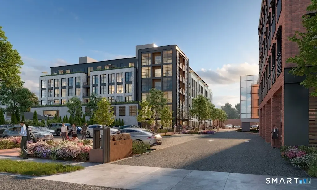 2 Arapahoe Road 301, West Hartford