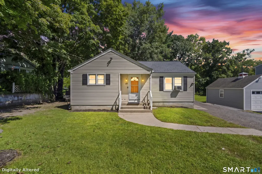 49 Maple Avenue, Montville