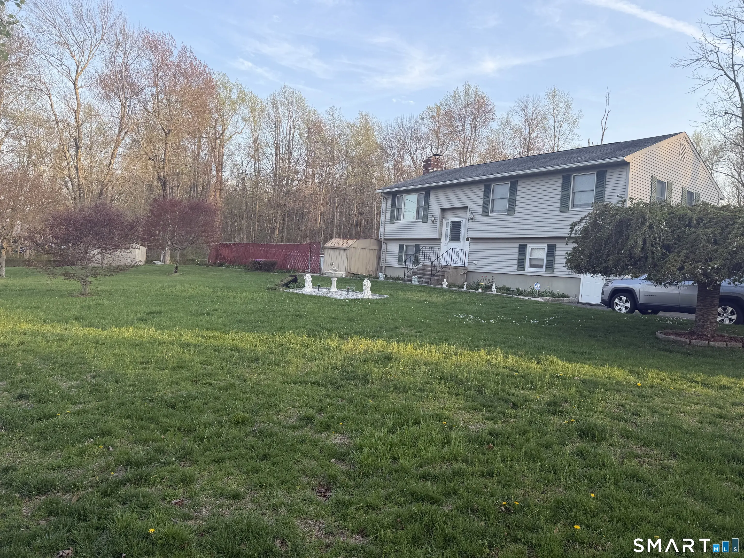 2 Ken Oaks Drive, Danbury