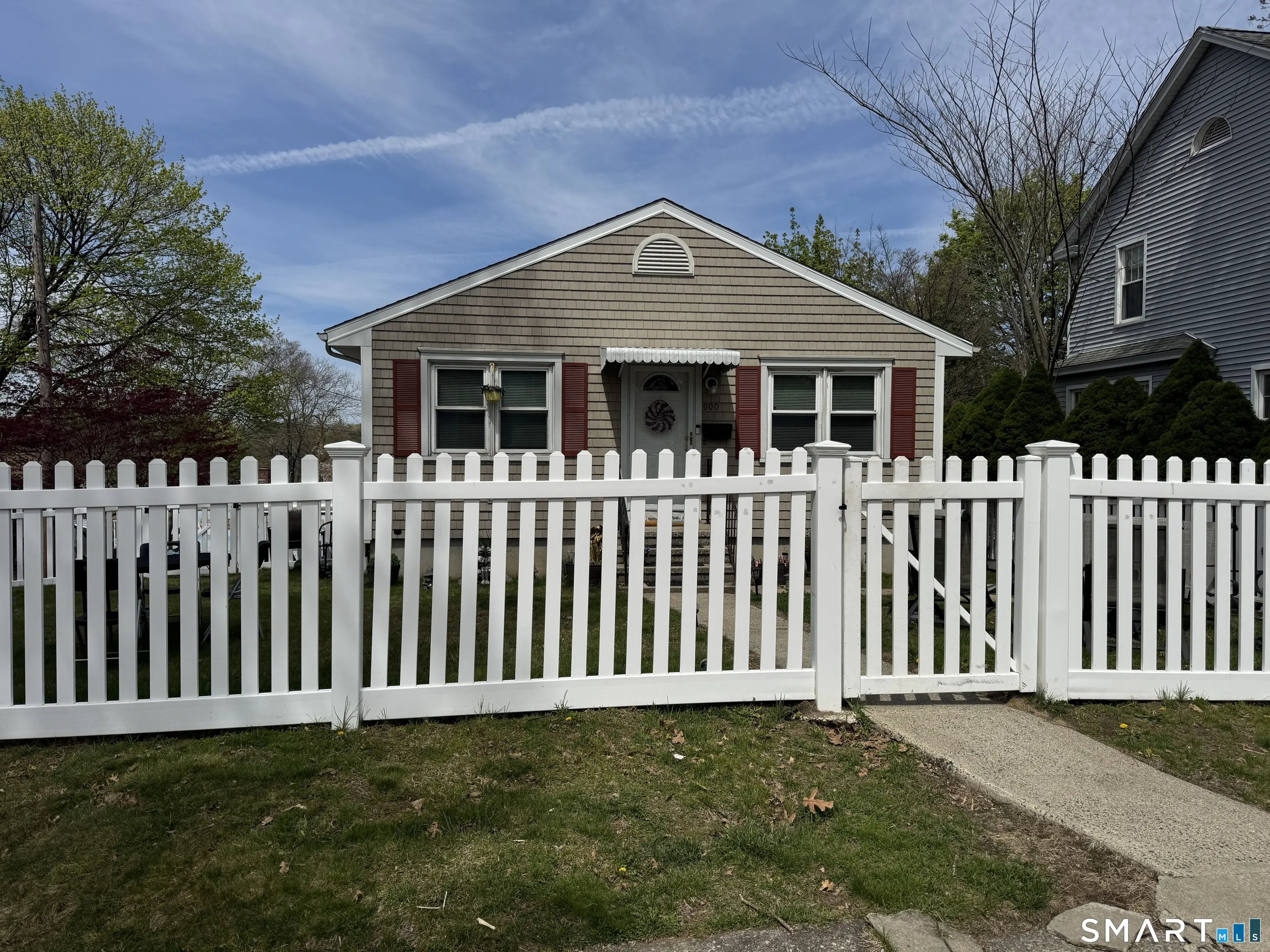 900 Merritt Street, Bridgeport