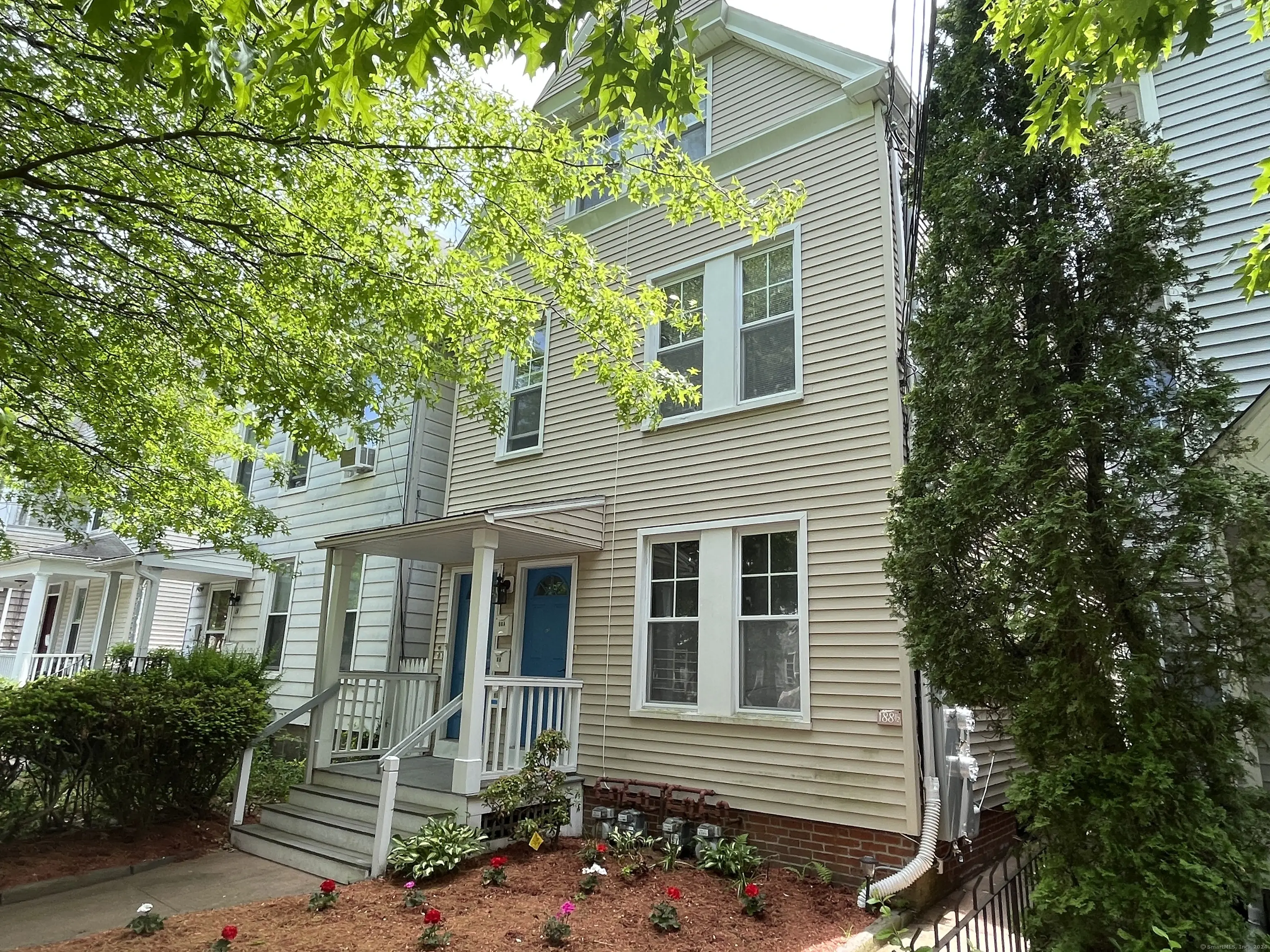 86 Edwards Street 1, New Haven