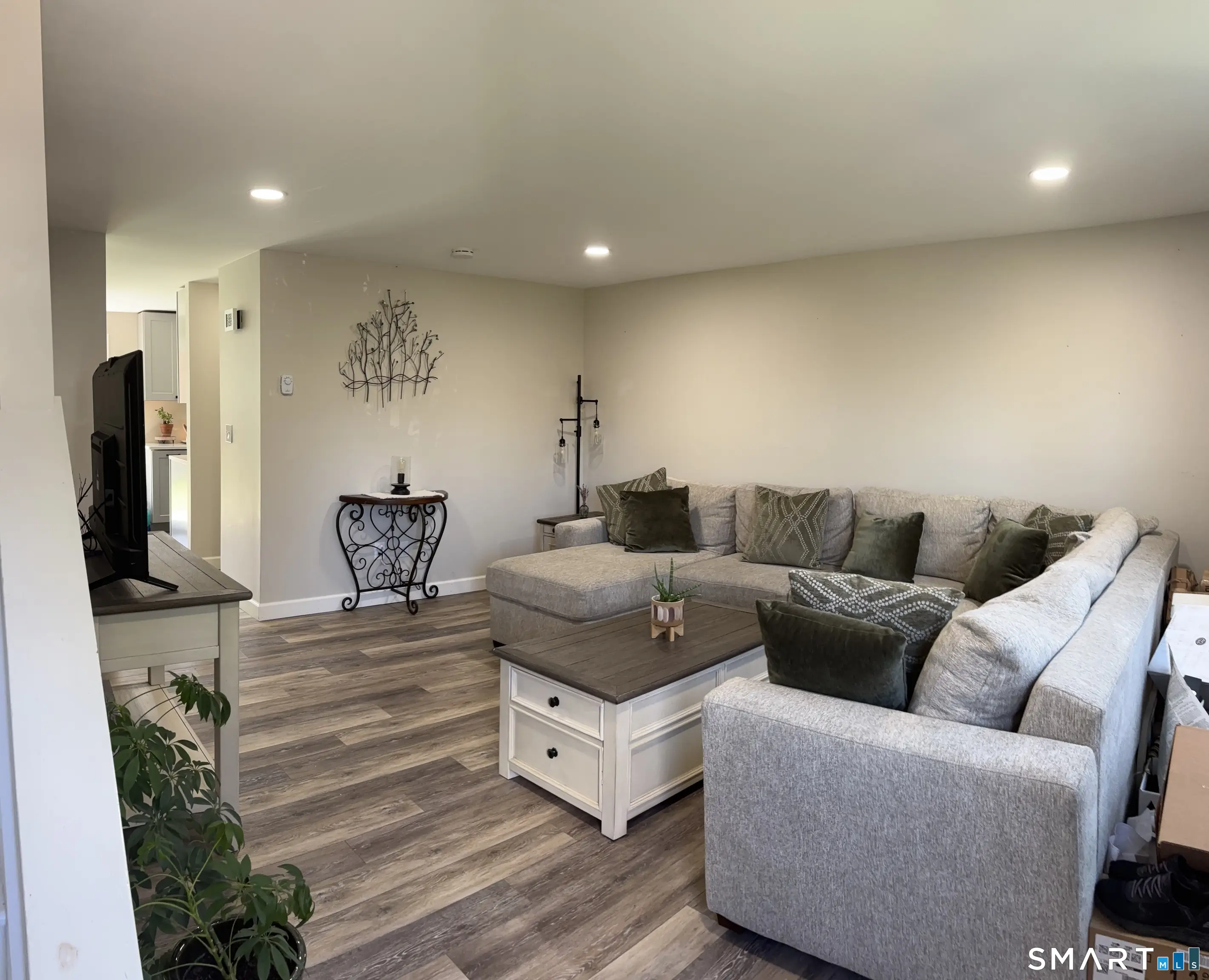 80 Wellswood Road 8, Hebron