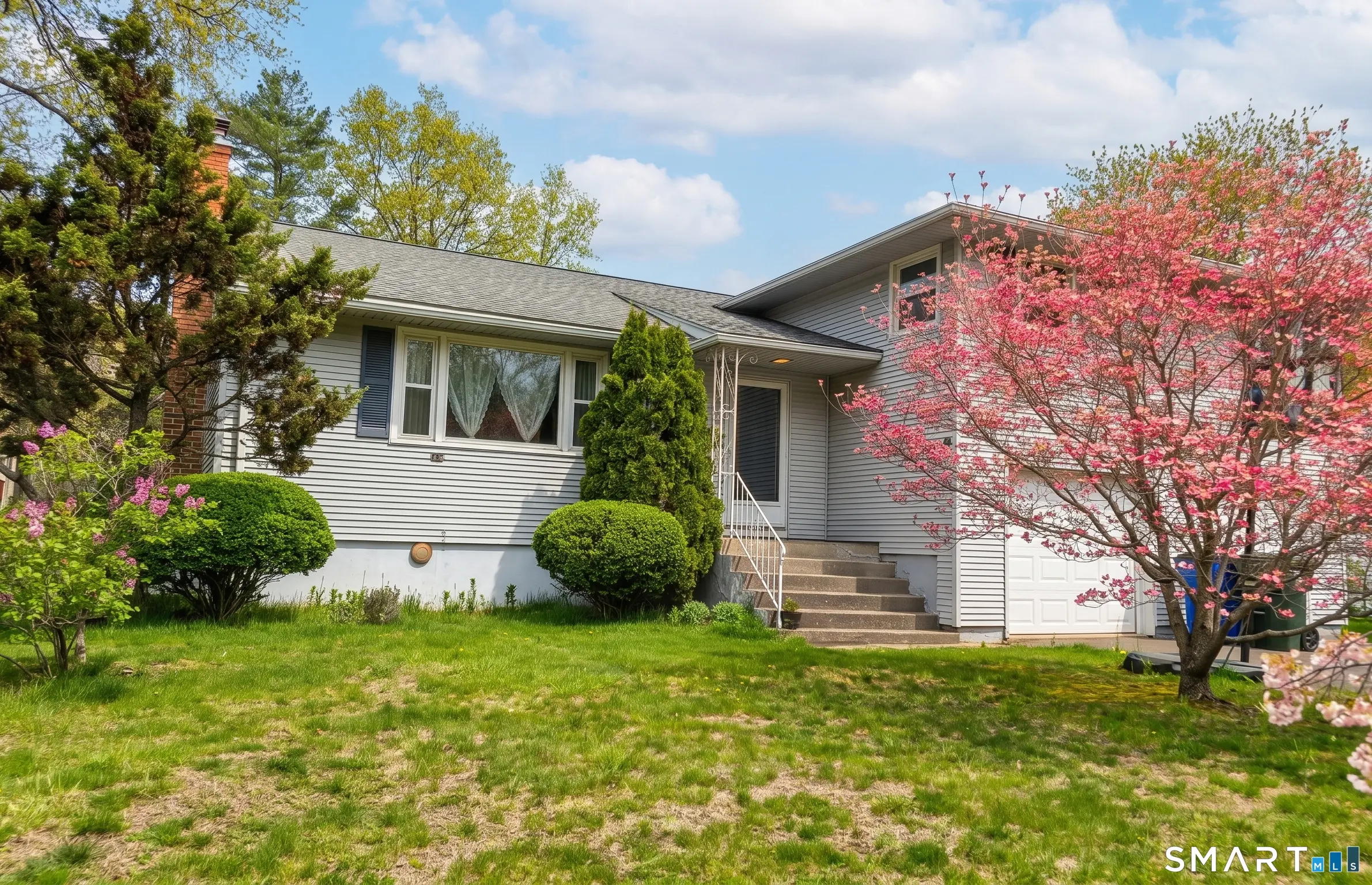 38 Portage Road, West Hartford