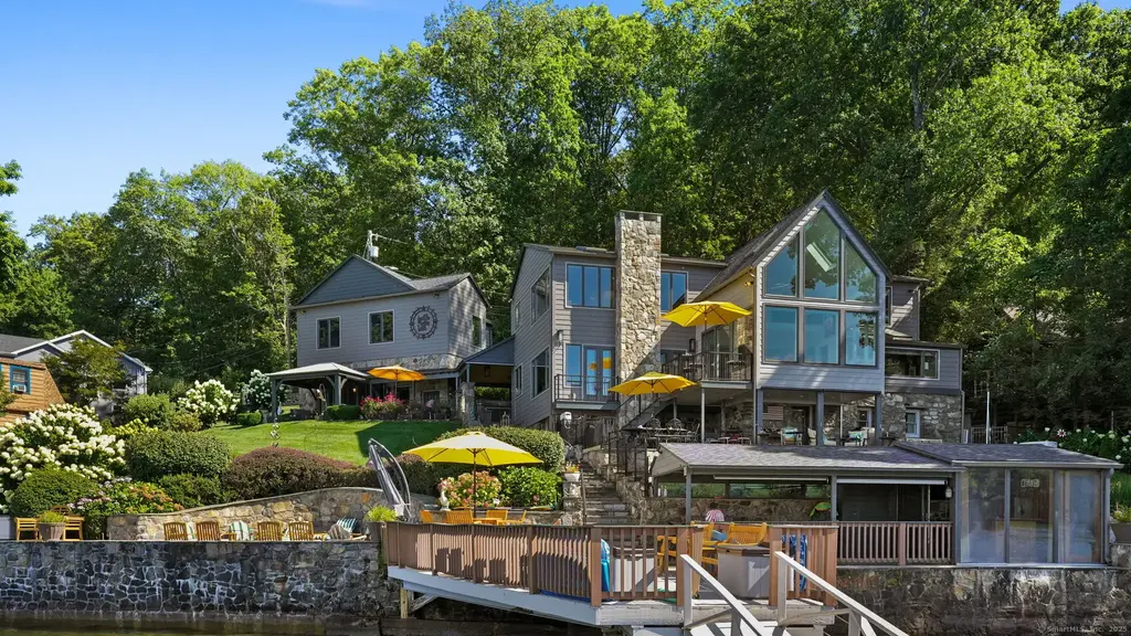 5 Shady Knolls, Danbury