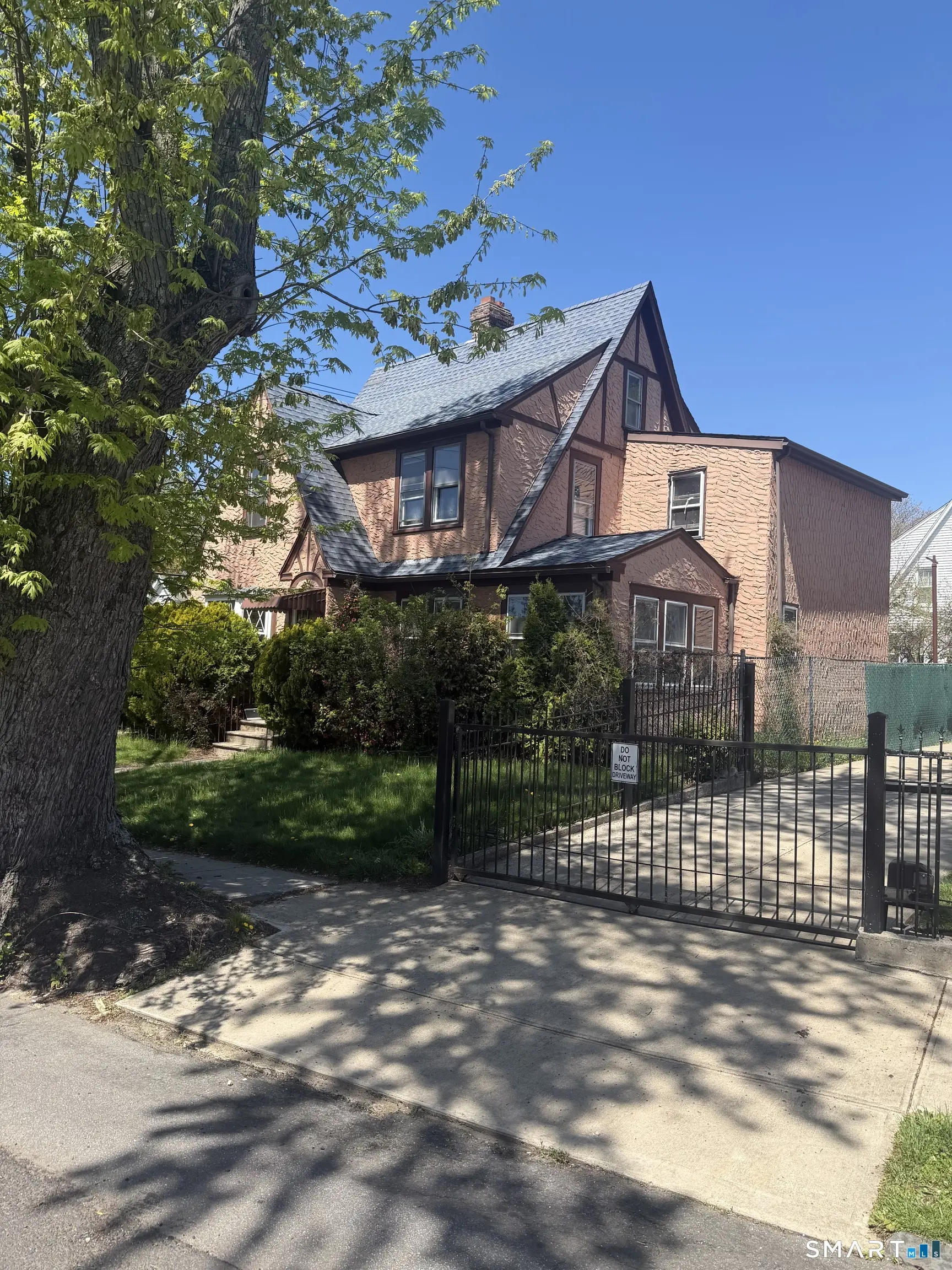 228 Westfield Avenue, Bridgeport