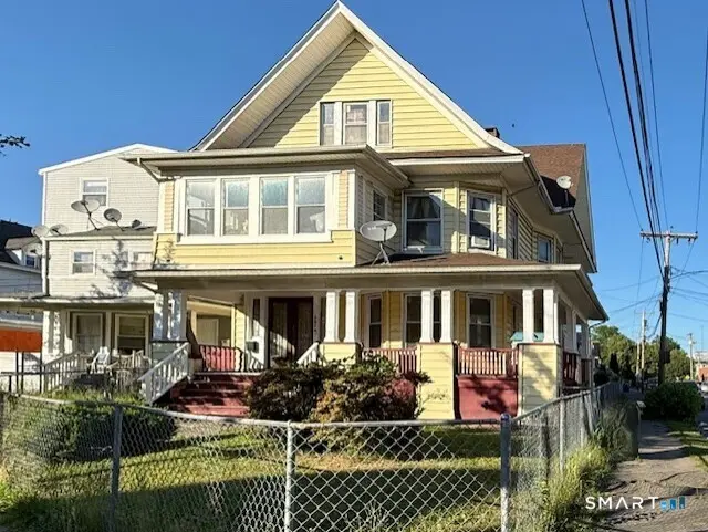 664-666 Iranistan Avenue, Bridgeport