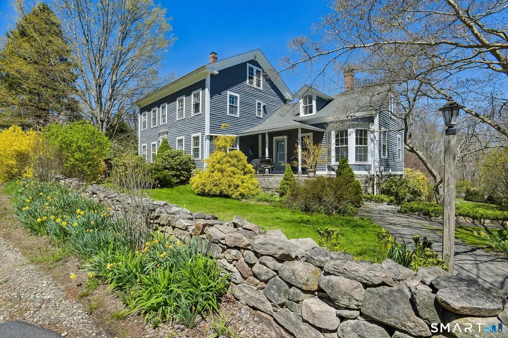 1246 Pequot Trail, Stonington
